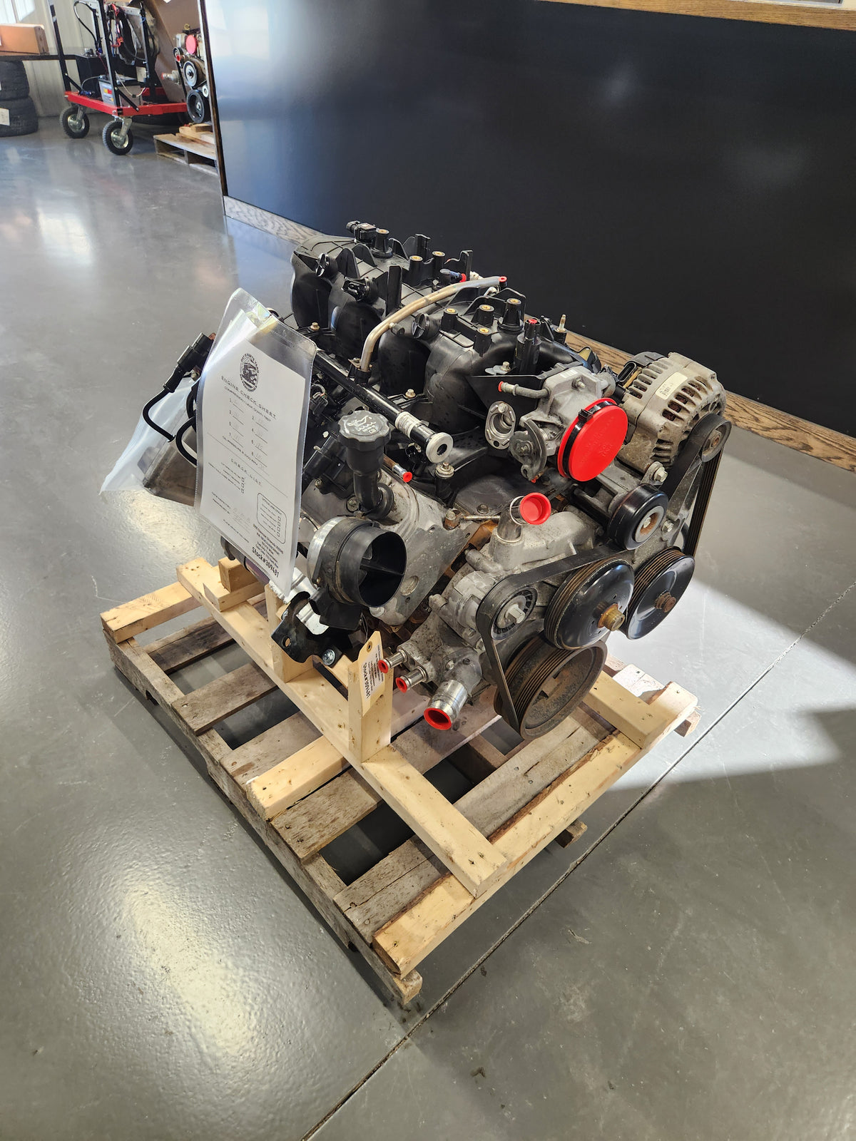 6.0L LQ4 Iron Block Complete Engine Motor Pullout Assembly Silverado Sierra 100k Miles - Day's Parts Yard