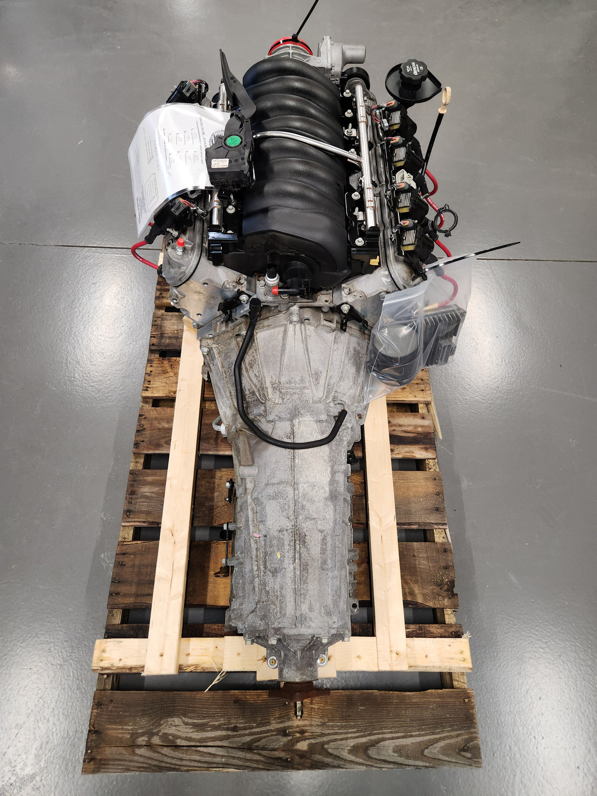 6.0L L77 L76 LS2 Engine 6L80 Automatic Transmission Drivetrain Pullout 355HP 123k