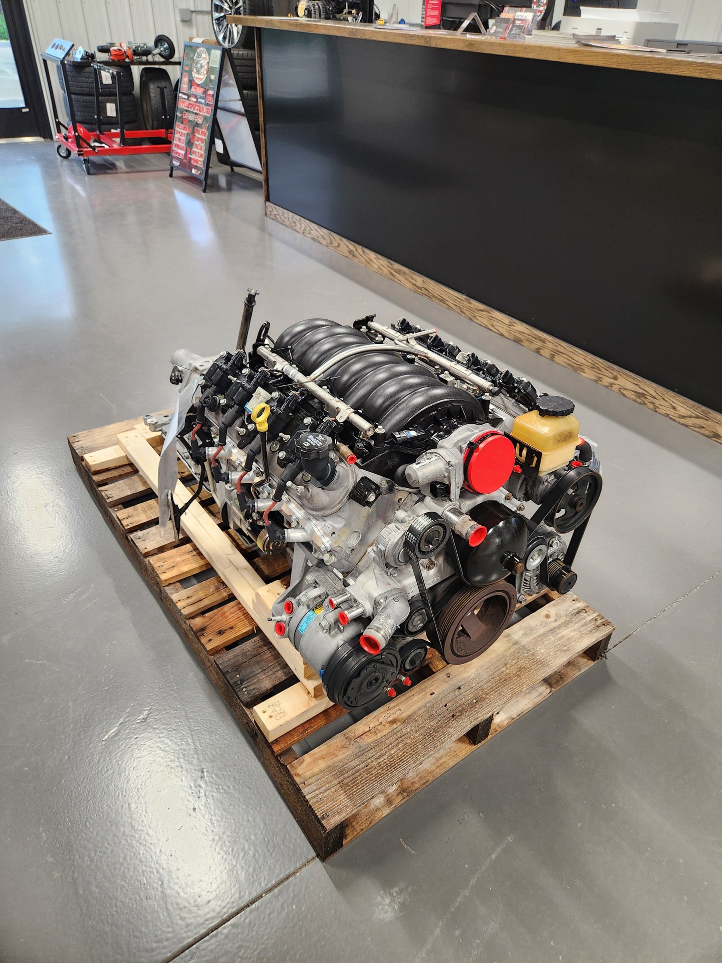 6.0 LS2 Engine 4L65 Automatic Transmission Drivetrain Pullout 400HP 126k Miles