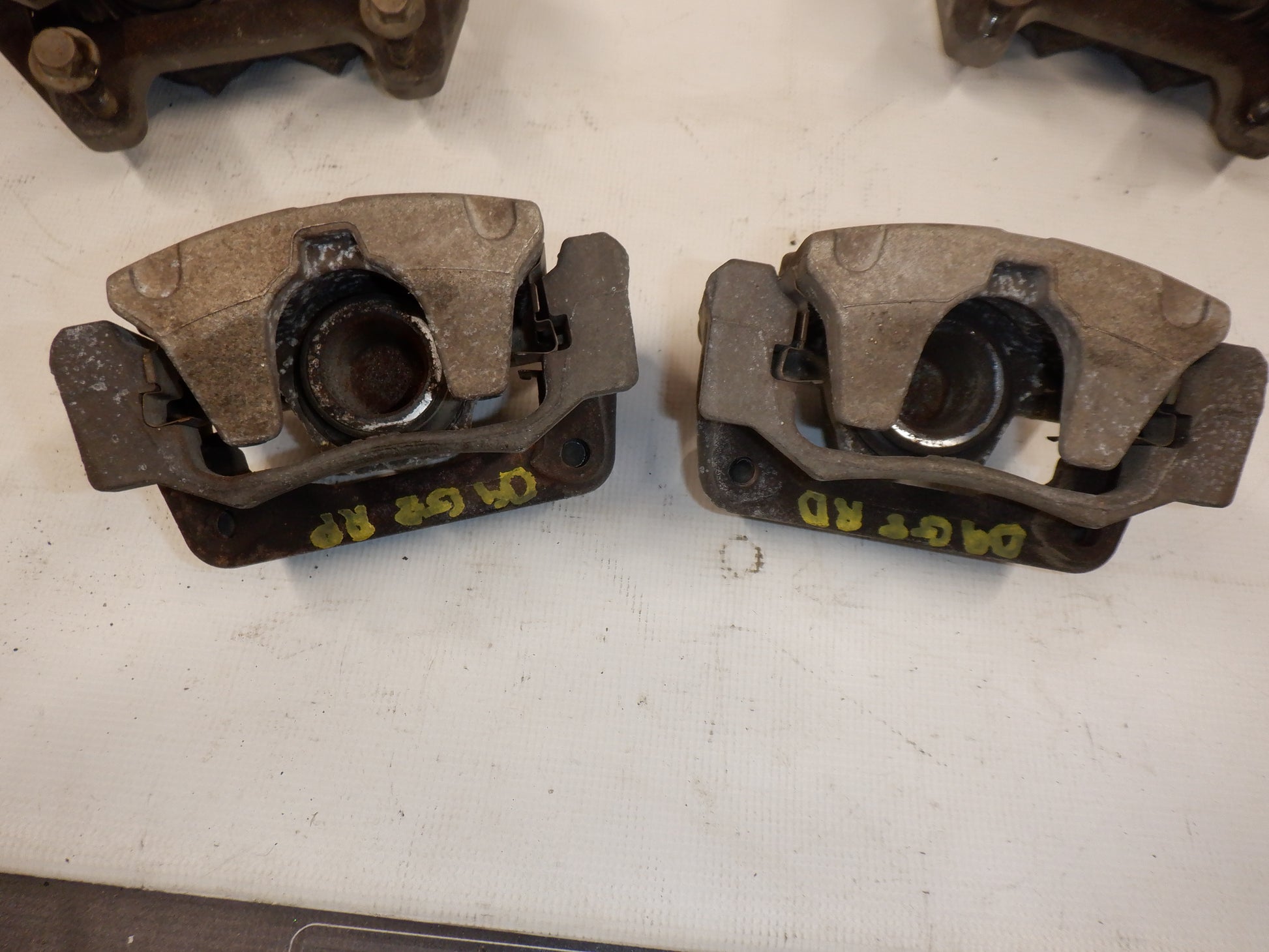 2009 Pontiac G8 Brake Calipers Front and Back OEM - Day's Parts Yard
