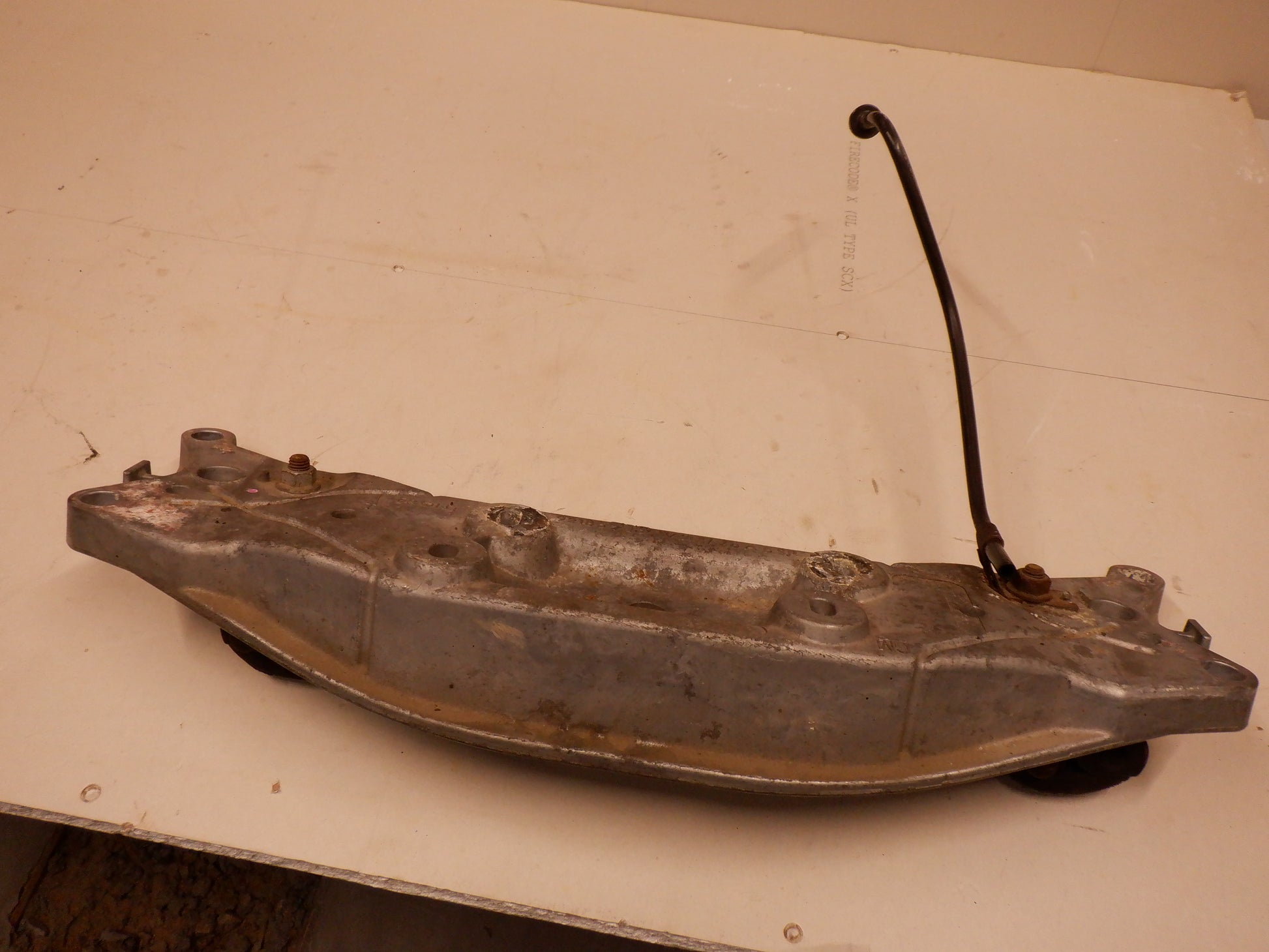 2008-2009 Pontiac G8 Cross Member Automatic Transmission 92185919 OEM.. - Day's Parts Yard