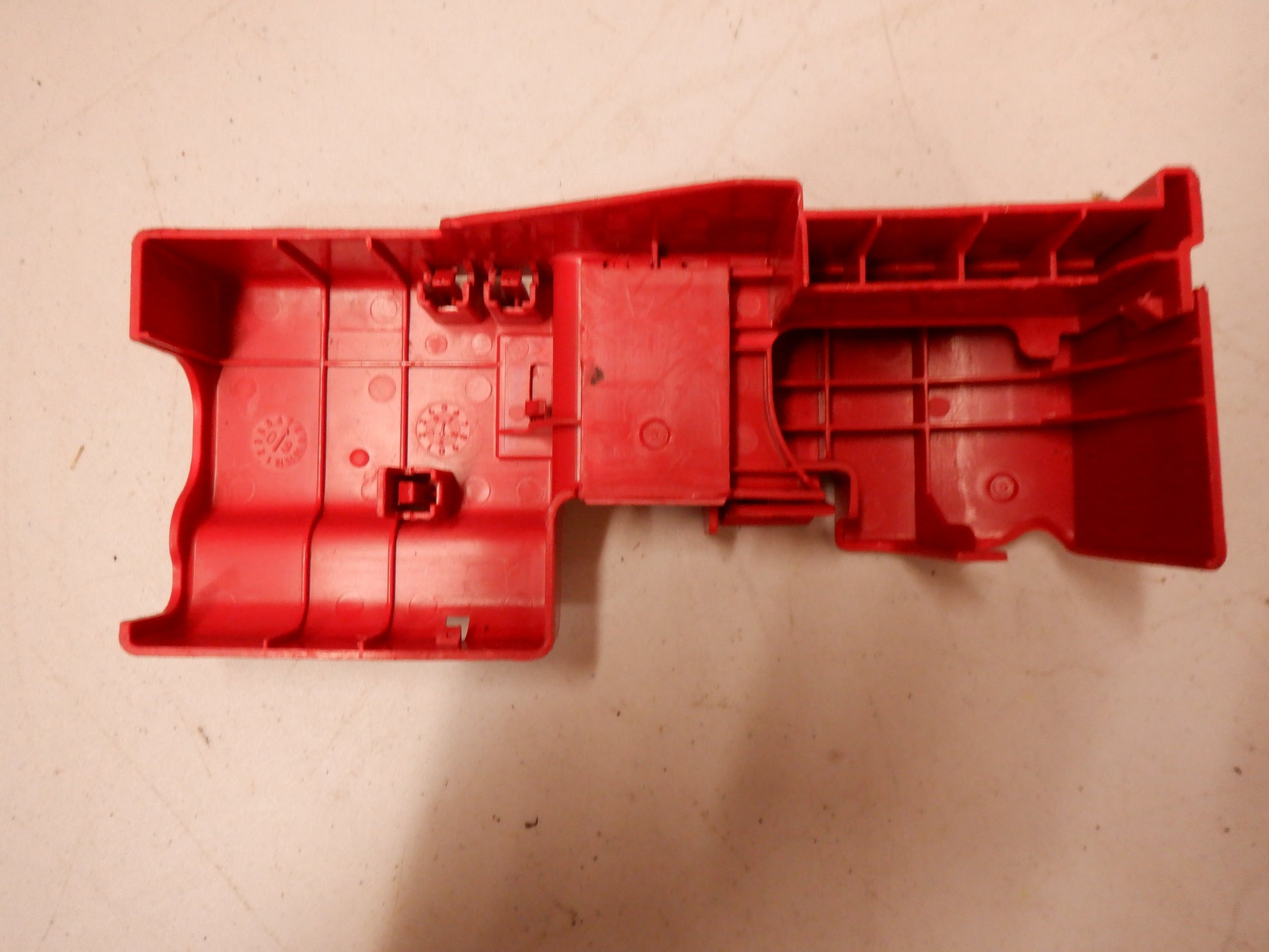 2010 Cadillac CTS-V Positive Terminal Cover OEM - Day's Parts Yard