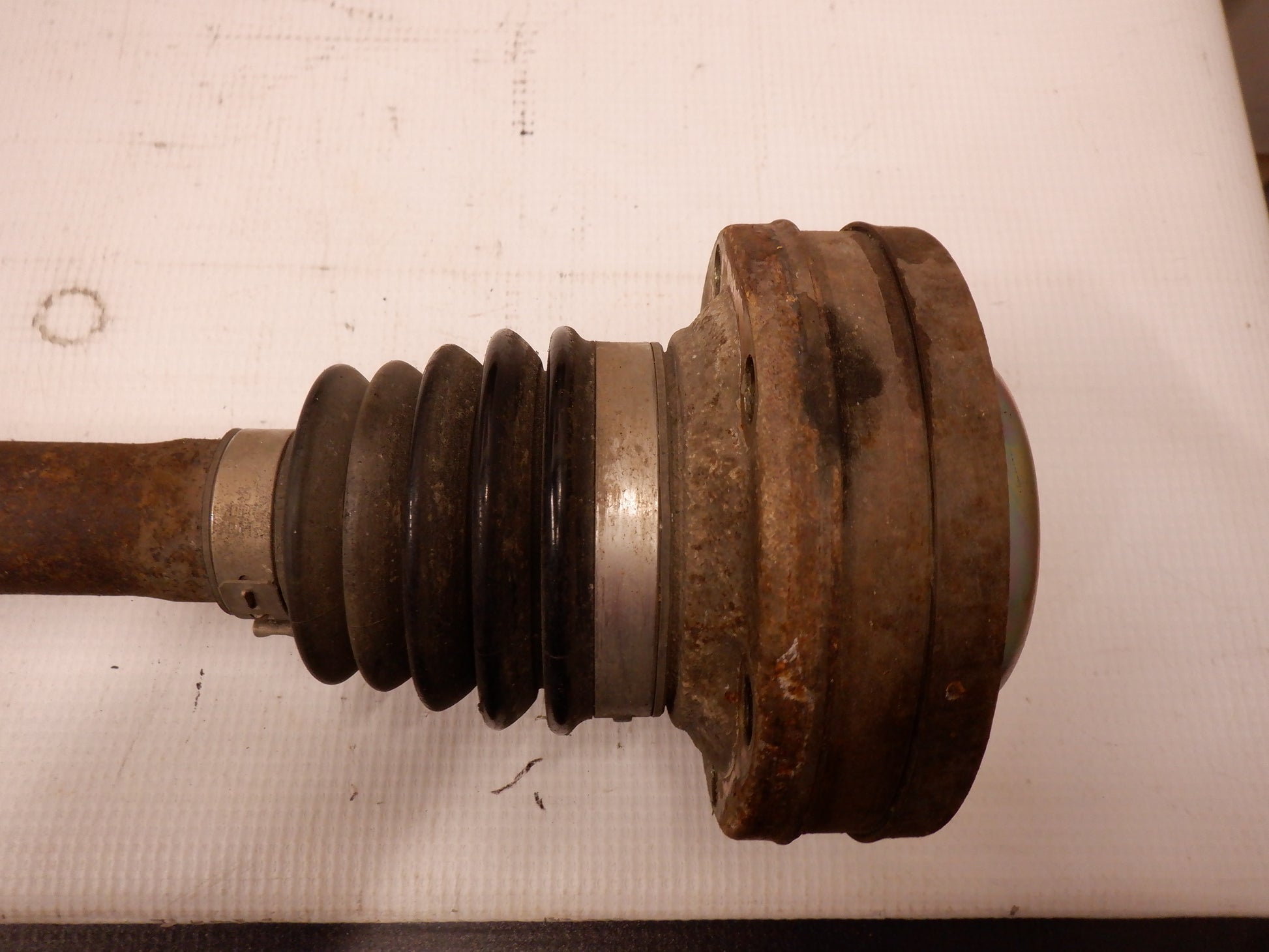 2004 Pontiac GTO LH Driver Rear Axle Half Shaft 92067184 OEM - Day's Parts Yard