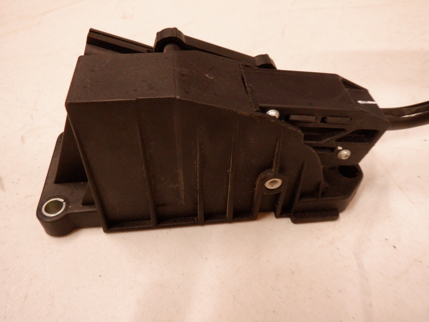 2005 Pontiac GTO Accelerator Gas Pedal 92183453 OEM - Day's Parts Yard