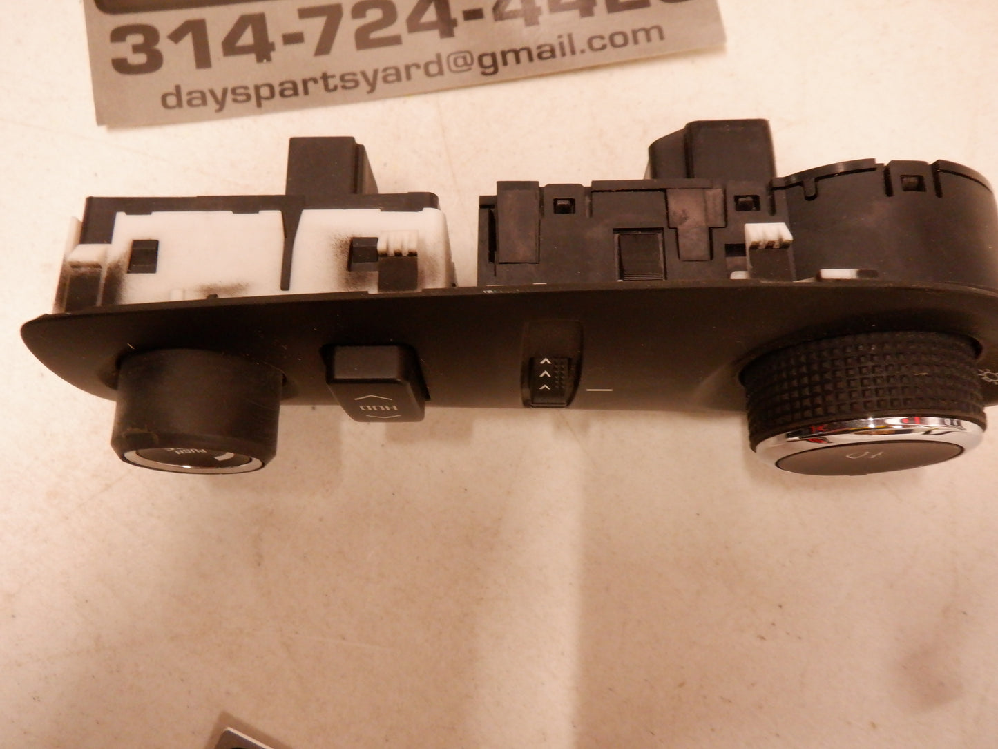2014-2017 Chevy SS Headlight Lamp Switch w/ Trim Plate 92292686 OEM - Day's Parts Yard
