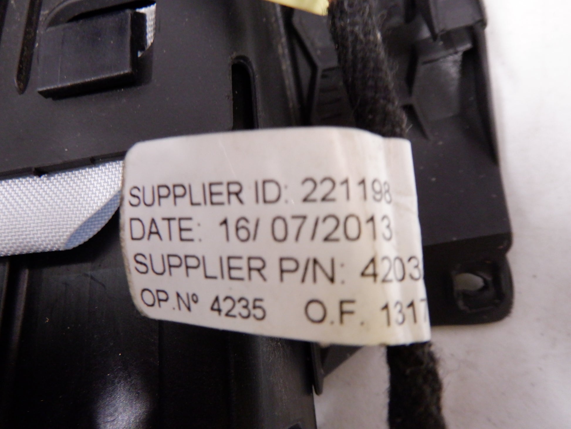 2014-2017 Chevy SS RH Side Knee Dash Bag 92272258 OEM - Day's Parts Yard