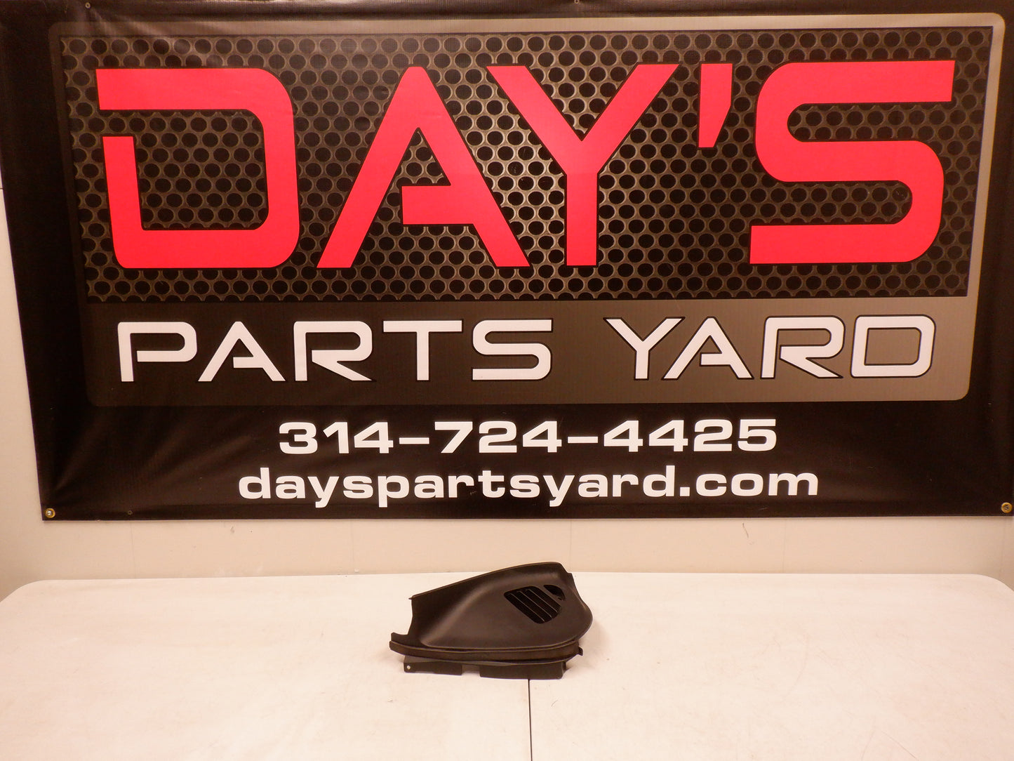 2004-2006 Pontiac GTO LH Driver Dash End Trim PP670 OEM - Day's Parts Yard