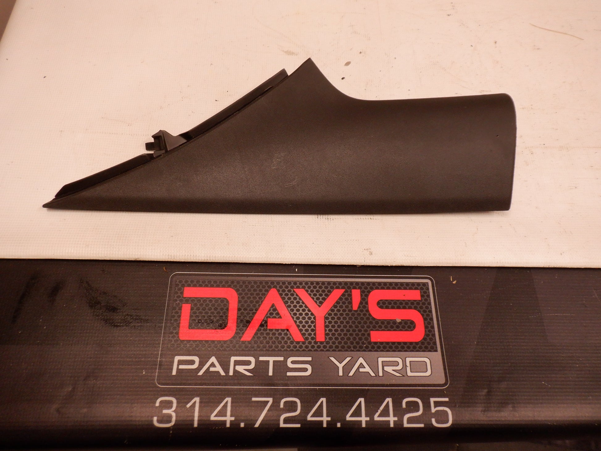 2010 Chevy Camaro SS Front Right C Pillar Trim RH  92242121 OEM - Day's Parts Yard