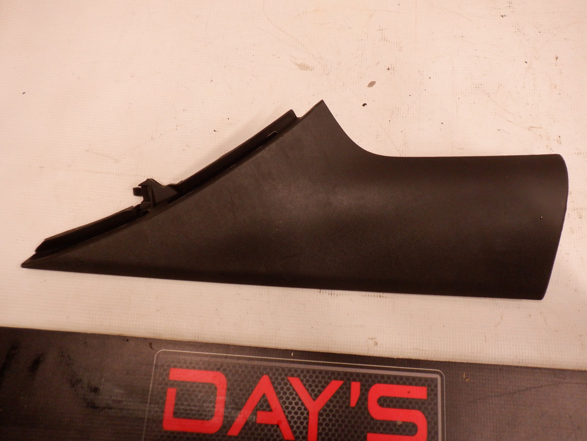 2010 Chevy Camaro SS Front Right C Pillar Trim RH  92242121 OEM - Day's Parts Yard