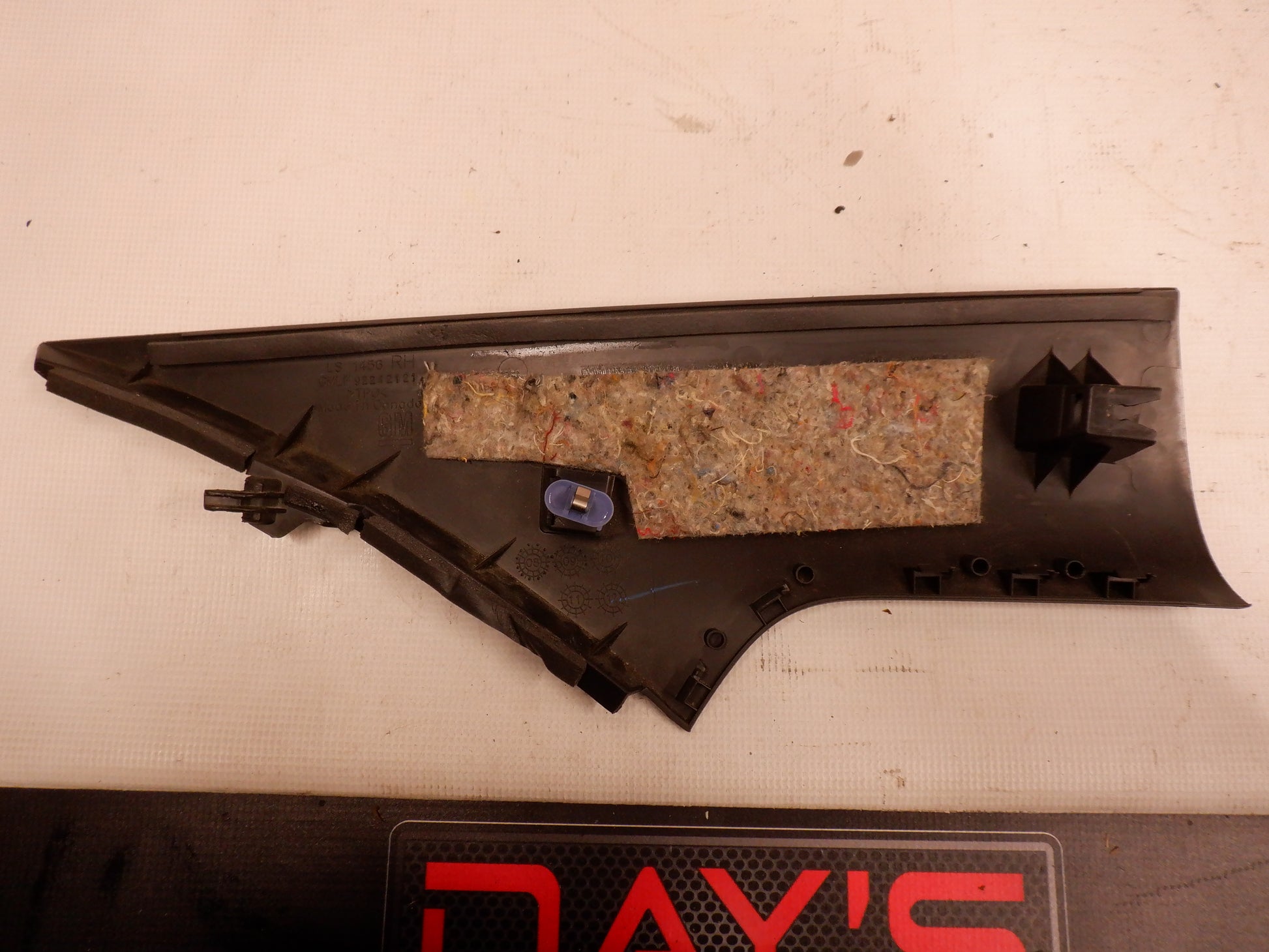 2010 Chevy Camaro SS Front Right C Pillar Trim RH  92242121 OEM - Day's Parts Yard