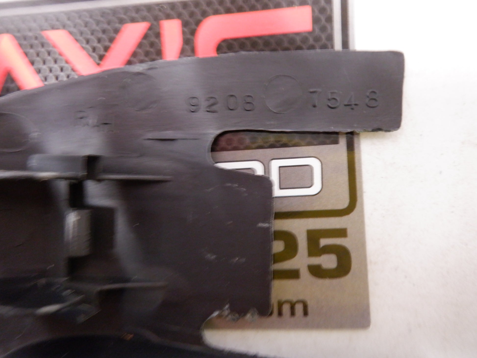 2004-2006 Pontiac GTO Seat Rail Track Bracket Plastic Covers RH 92087548 OEM - Day's Parts Yard