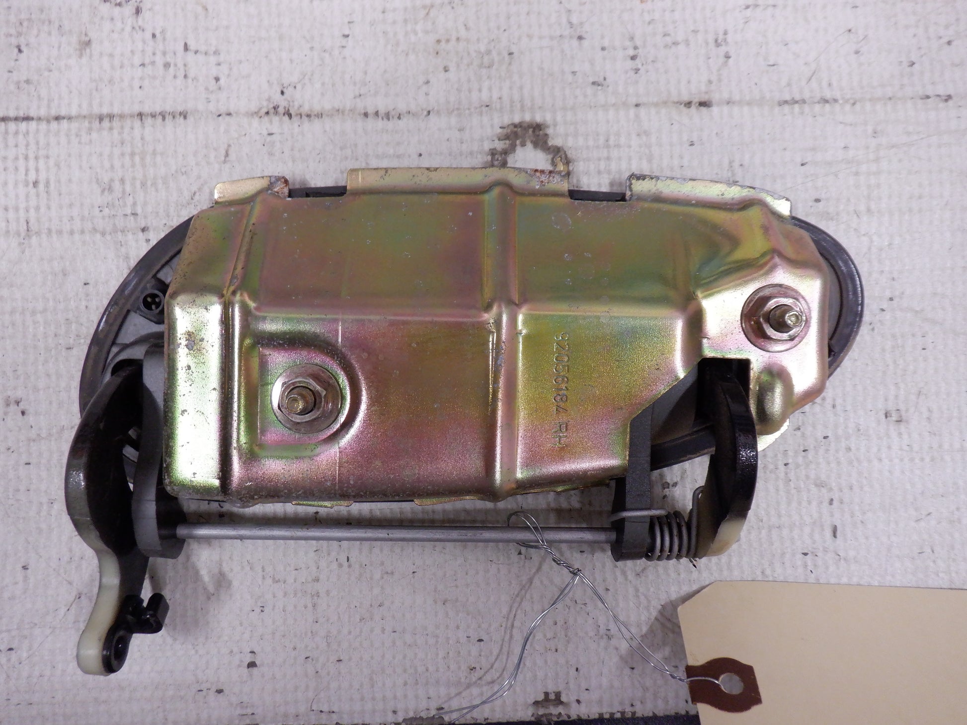 2006 Pontiac GTO RH Passenger Exterior Door Handle 92056184 OEM - Day's Parts Yard
