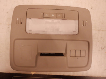 2011 Chevy Camaro SS Overhead Console Light 92235697 OEM - Day's Parts Yard