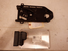2015 Chevy SS Sedan Electronic Suspension Control w/ Bracket 23110462 92280771 OEM - Day's Parts Yard