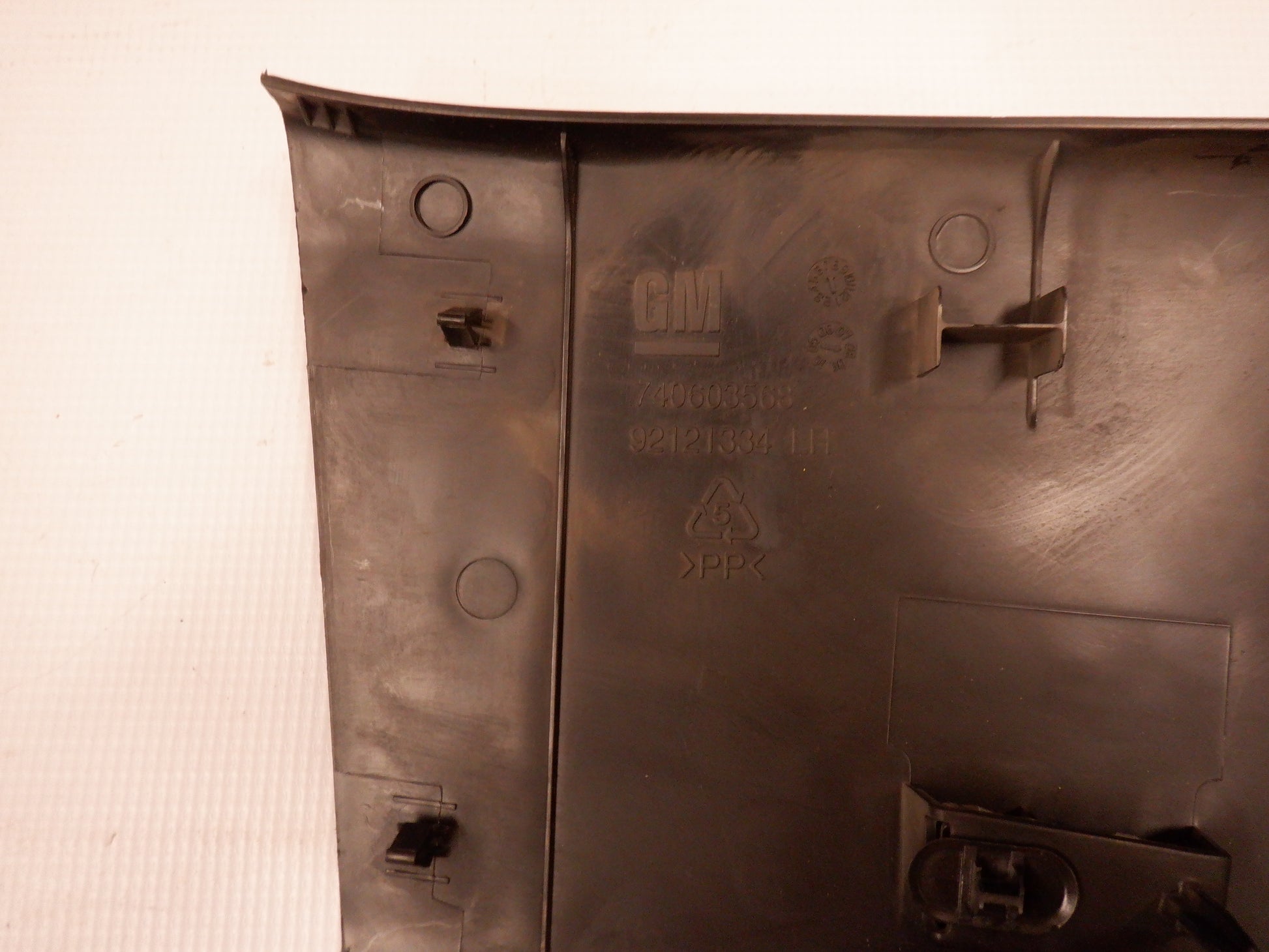 2009 Pontiac G8 LH Driver Lower Interior B Pillar Trim Molding Cover OEM - Day's Parts Yard