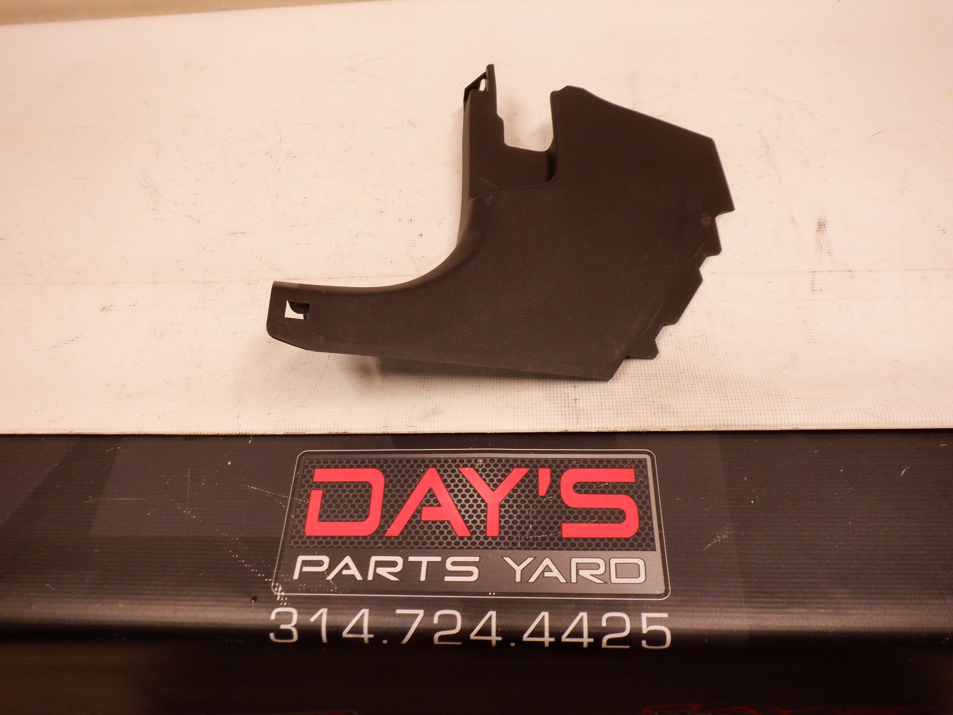 2014 Chevy SS Sedan LH Front Drivers Kick Panel Trim Sill 92264401 OEM - Day's Parts Yard