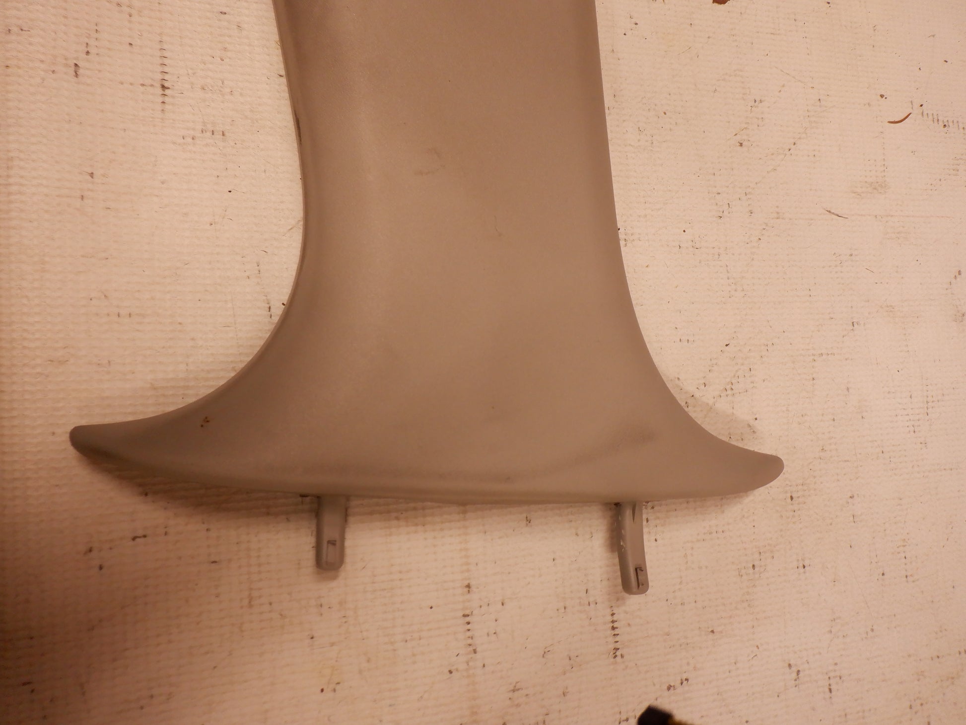 2014 Chevy SS Sedan LH Driver Upper B Pillar 92295189 OEM - Day's Parts Yard