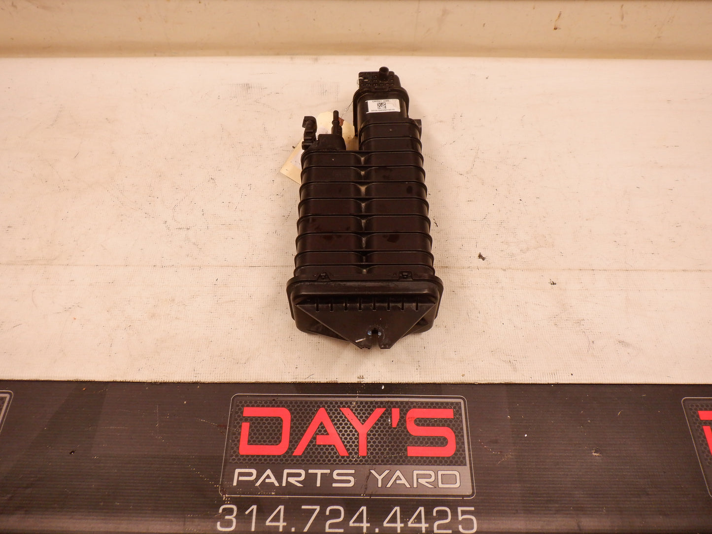 2014 Chevy SS Sedan Evaporation Fuel Vapor Canister 92267003 OEM - Day's Parts Yard