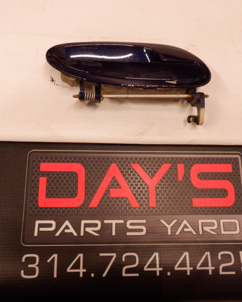 2004-2006 Pontiac GTO Exterior RH Door Handle Dark Blue 92056184 OEM - Day's Parts Yard