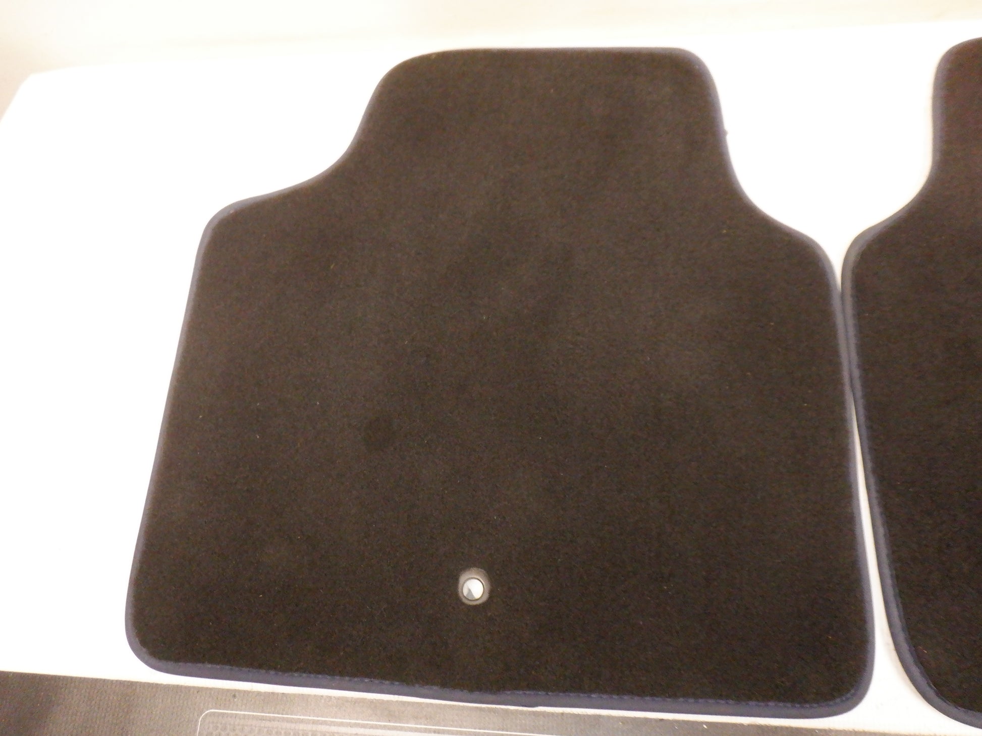 2005 Pontiac GTO Rear Carpet Floor Mats Trim OEM - Day's Parts Yard