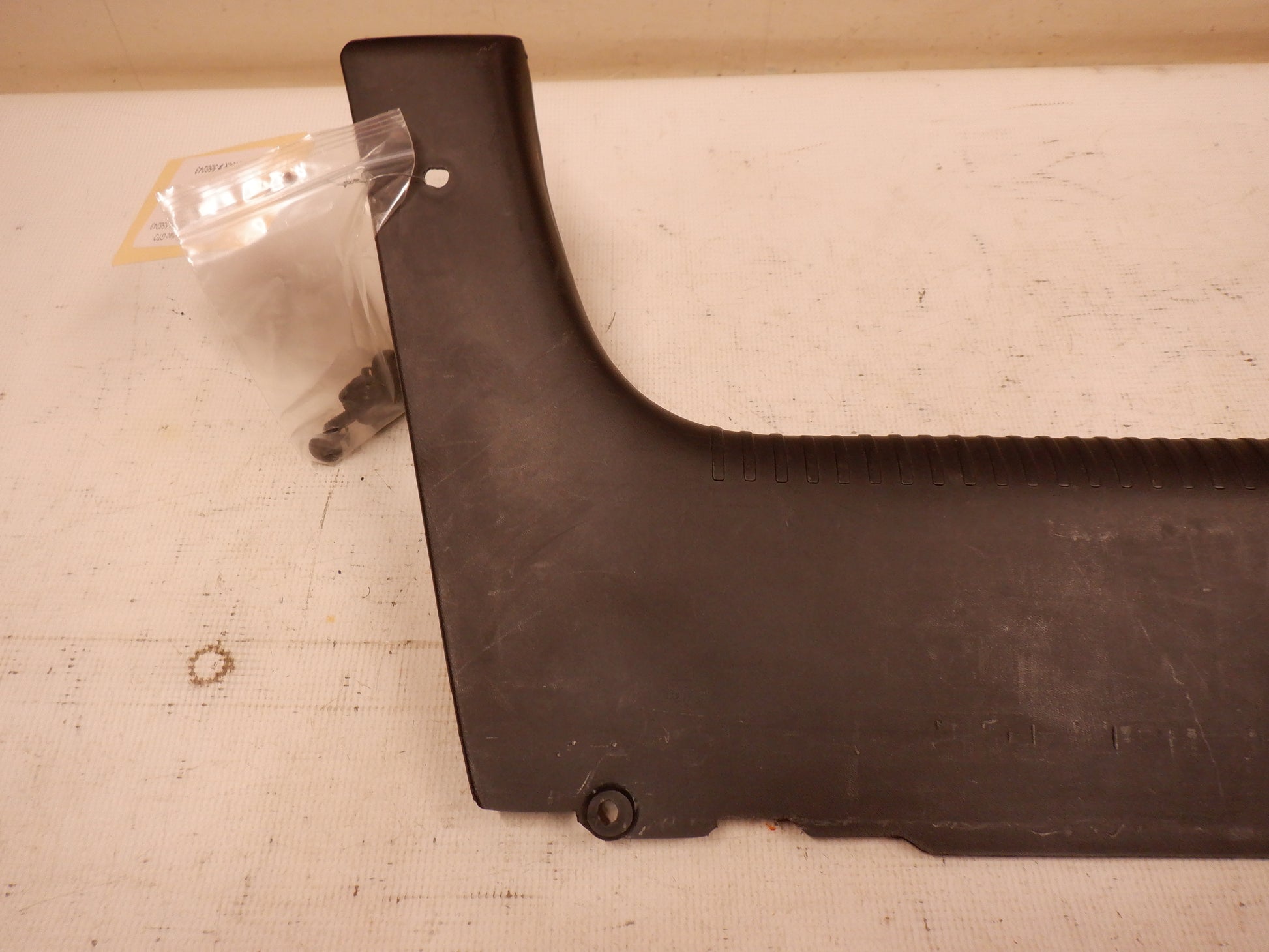 2006 Pontiac GTO Trunk Wall Plastic Cover Trim Panel 92162365 OEM - Day's Parts Yard