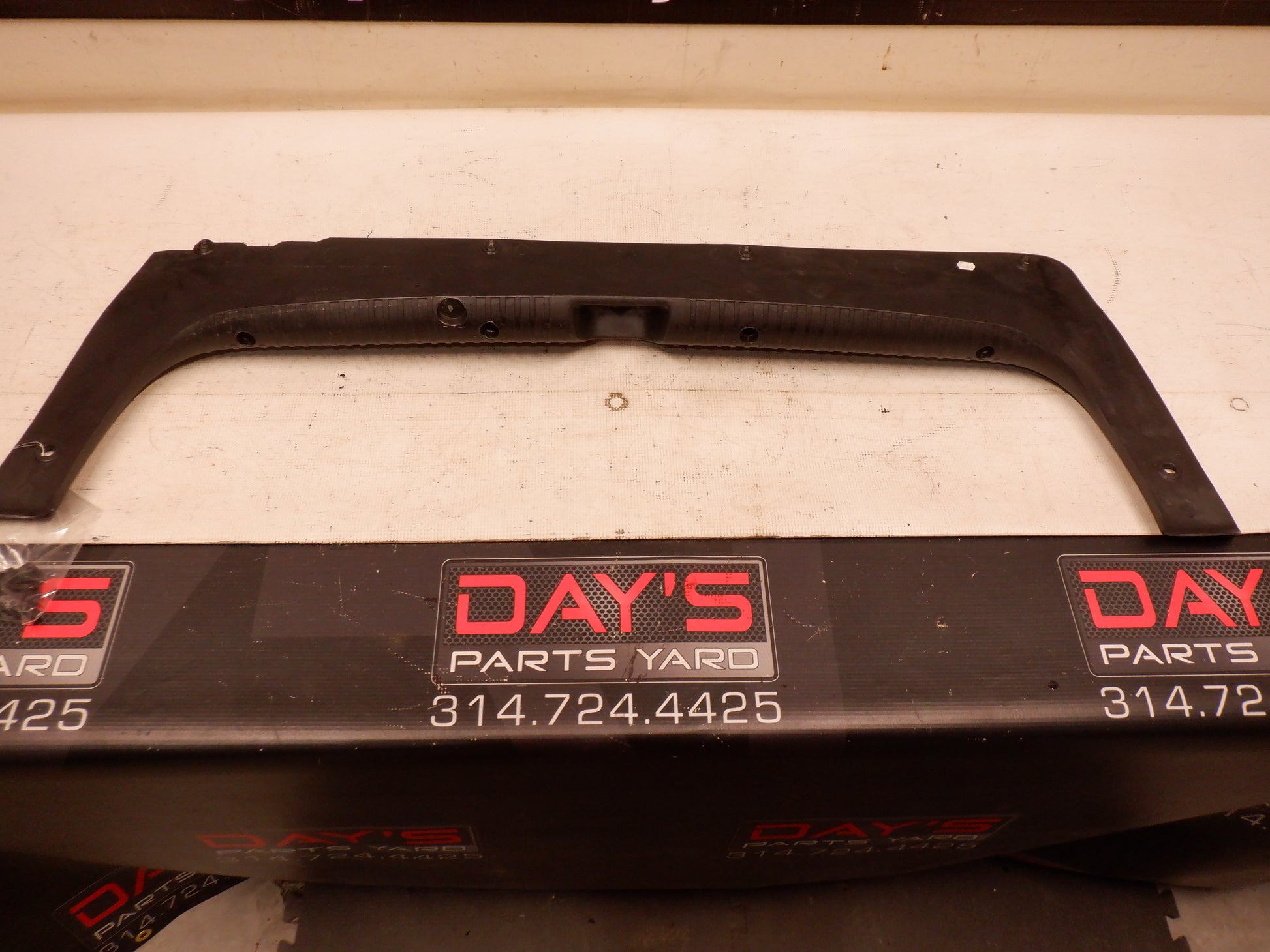2006 Pontiac GTO Trunk Wall Plastic Cover Trim Panel 92162365 OEM - Day's Parts Yard