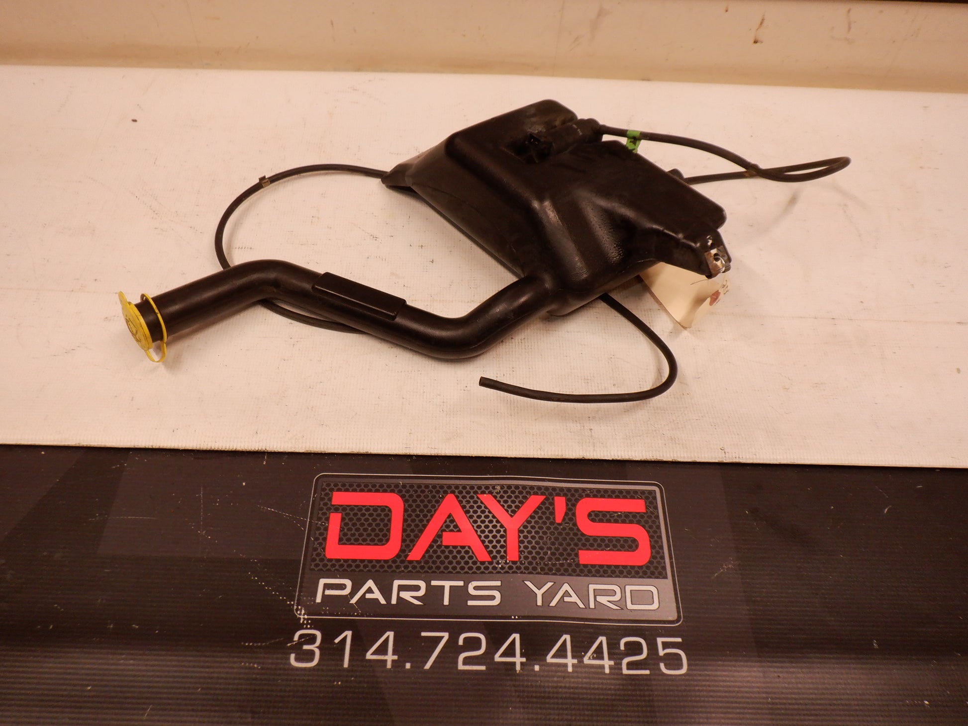 2005 Pontiac GTO Windshield Wash and Pump Reservoir with Hose 4053229 OEM - Day's Parts Yard