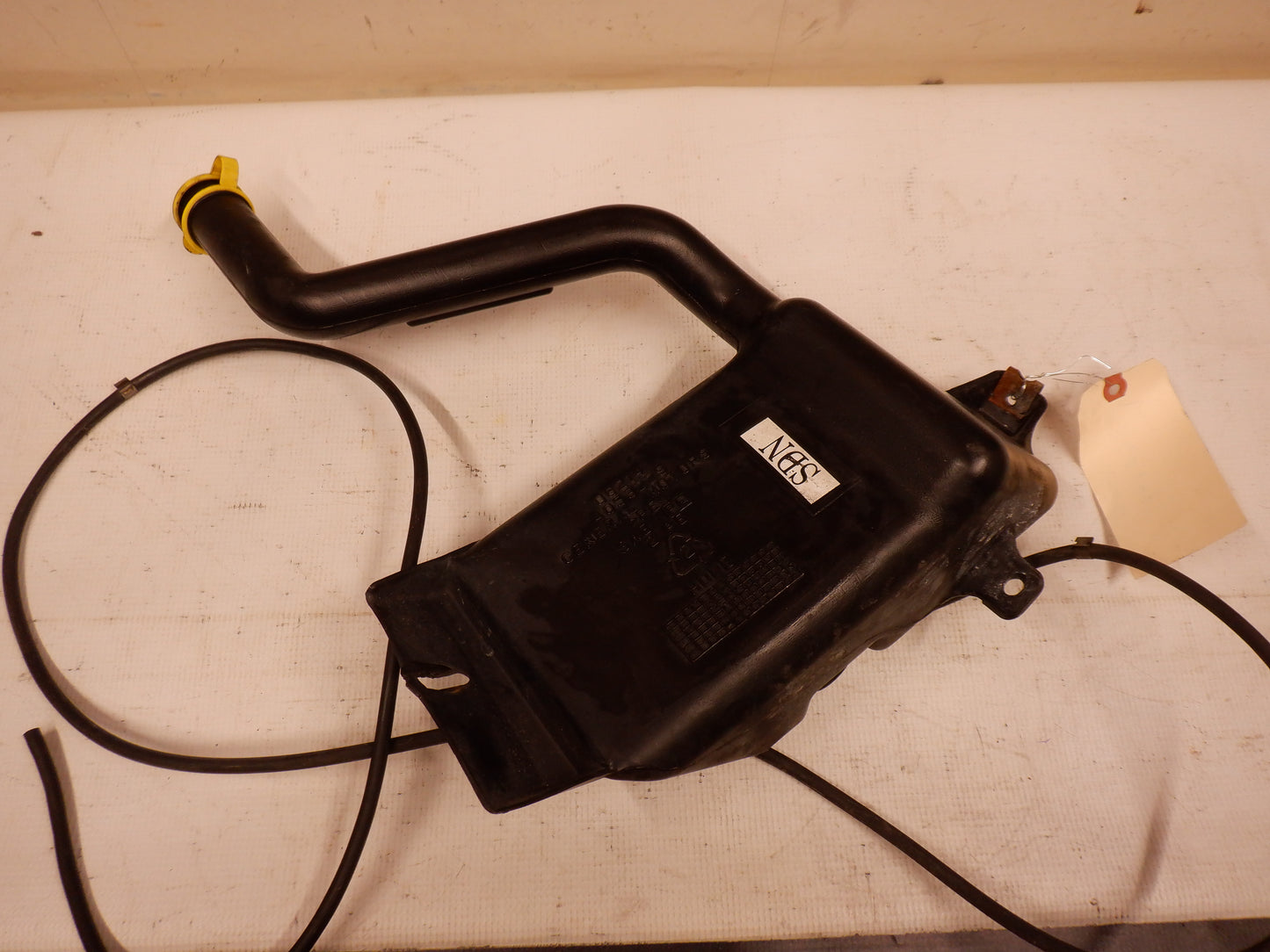 2005 Pontiac GTO Windshield Wash and Pump Reservoir with Hose 4053229 OEM - Day's Parts Yard