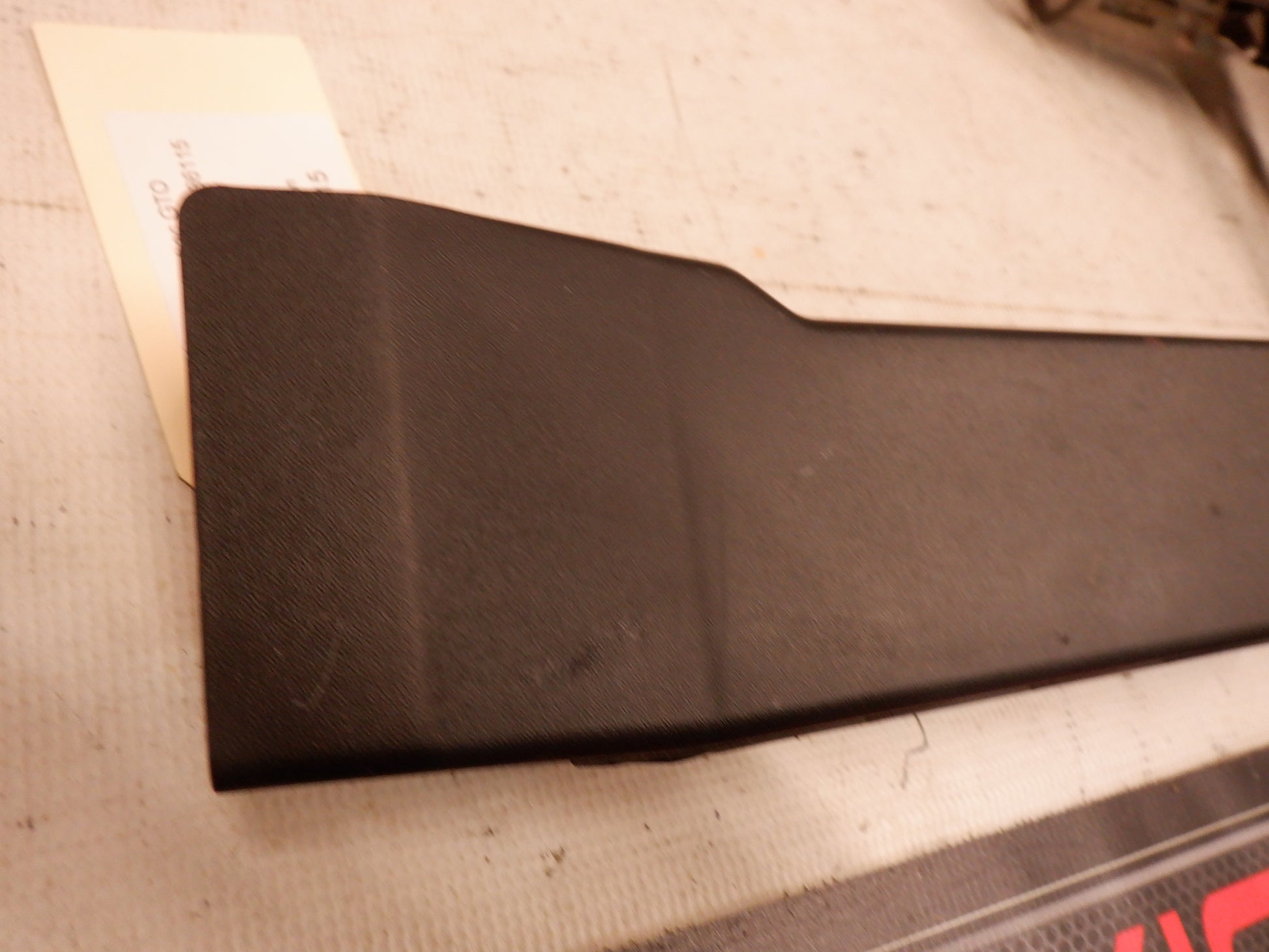 2006 Pontiac GTO Hood Fuse Box Cover 92170155 OEM - Day's Parts Yard