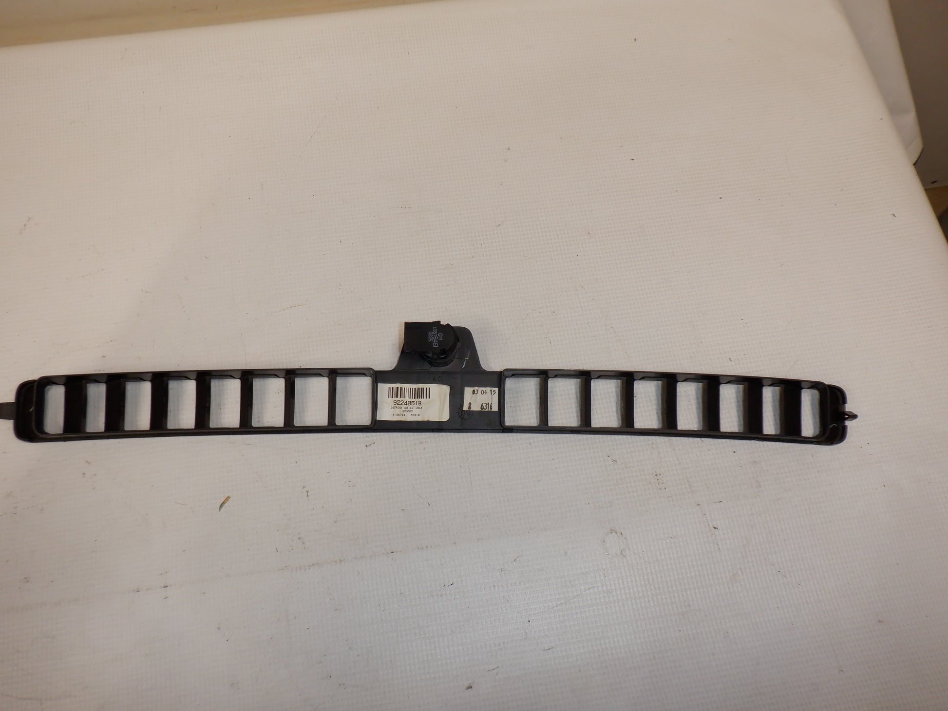 2015 Chevy Camaro SS Heater Defroster Grille 92240518 OEM - Day's Parts Yard