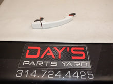 2011 Chevy Camaro RH Exterior Door Handle  OEM - Day's Parts Yard