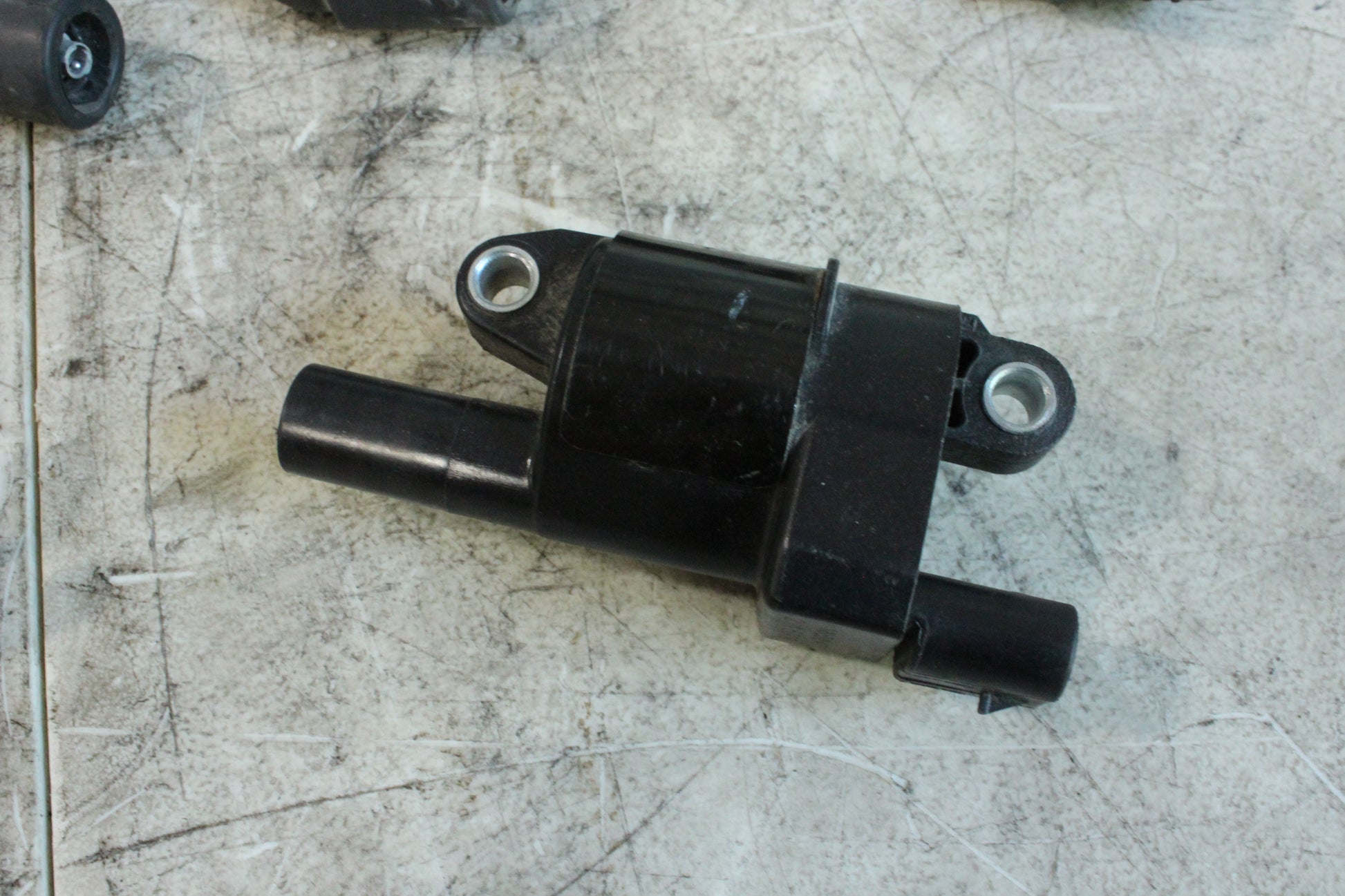2015 Chevy Camaro SS 1LE 2 Coils and 7 Spark Plug Wires OEM - Day's Parts Yard