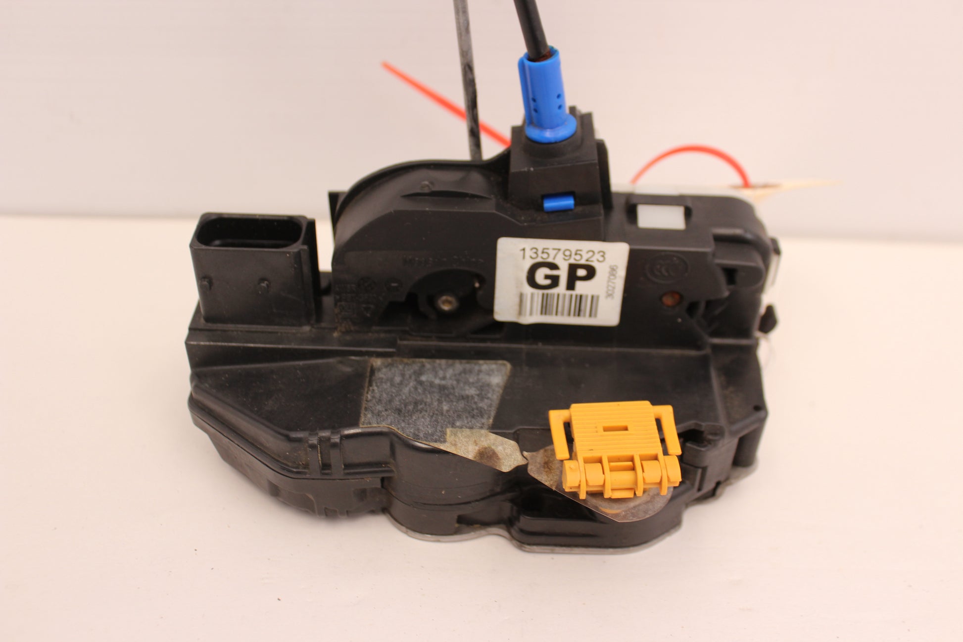 2015 Chevy SS Sedan Front RH Passenger Door Lock Actuator OEM - Day's Parts Yard