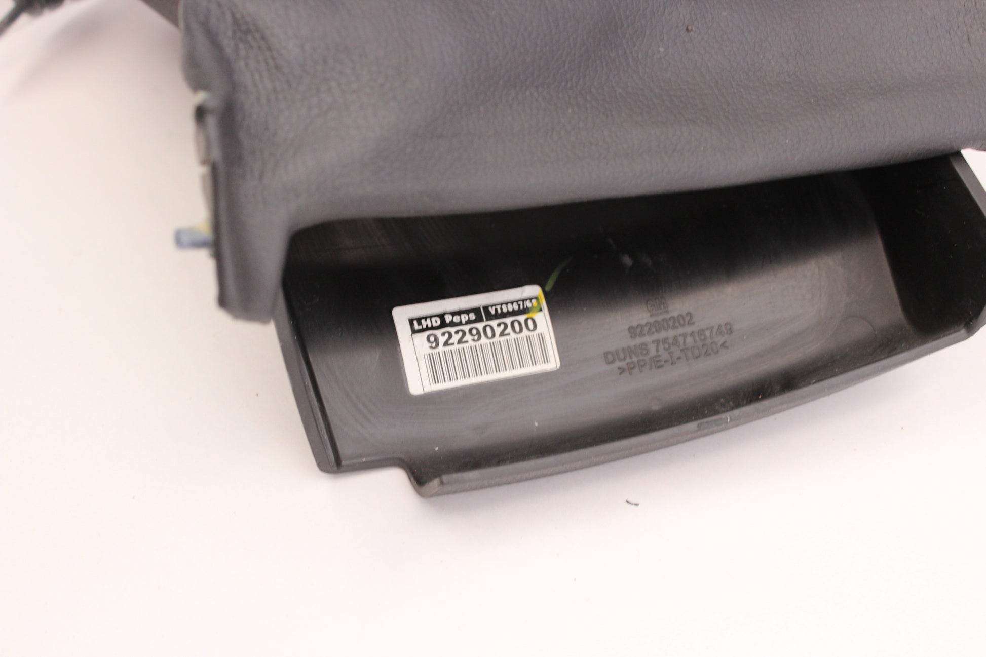 2016 Chevy SS Sedan Steering Column Cover 92277582 92290200 OEM - Day's Parts Yard