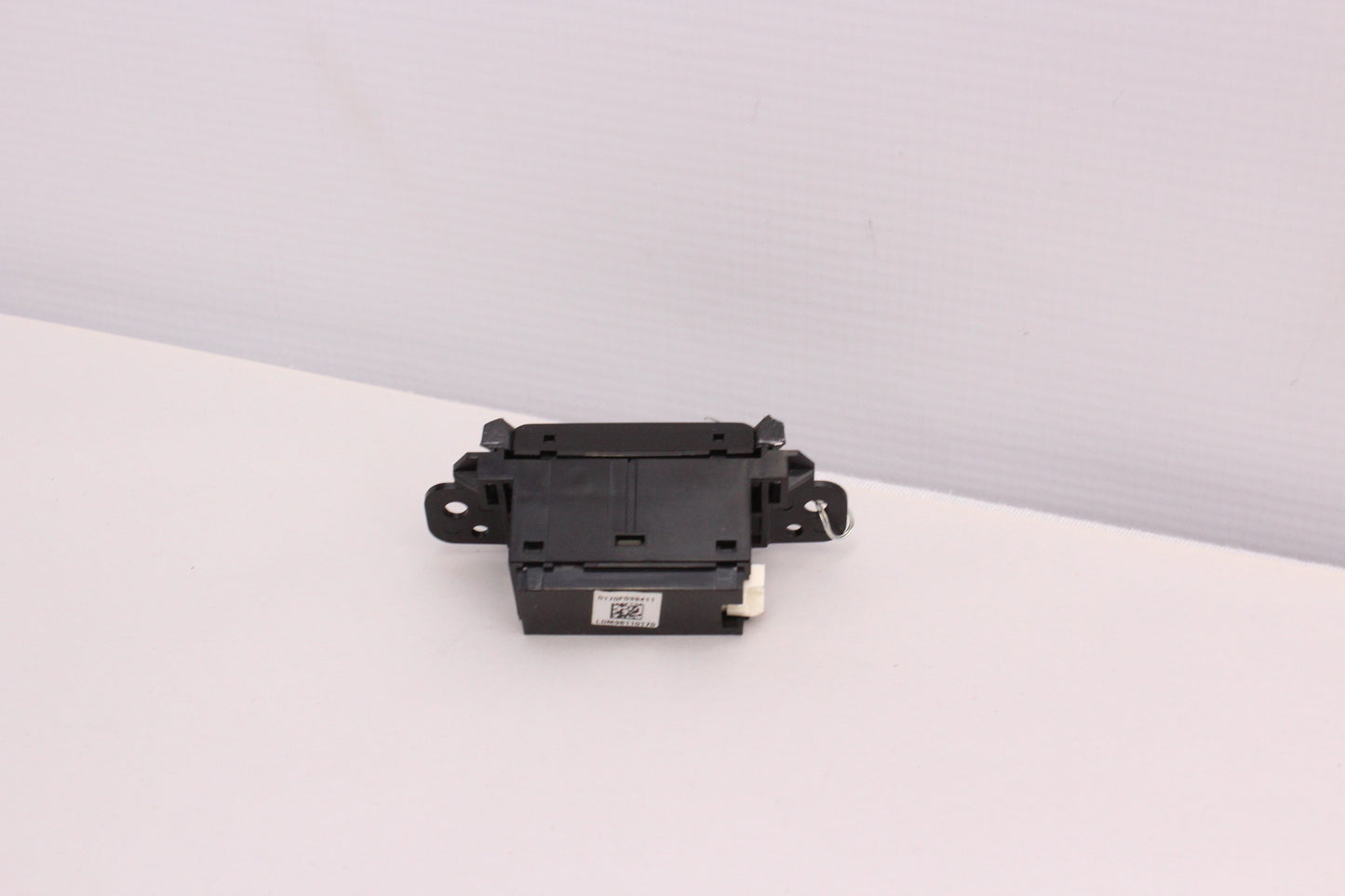 2016 Chevy SS Sedan Hazard Flasher Switch OEM - Day's Parts Yard