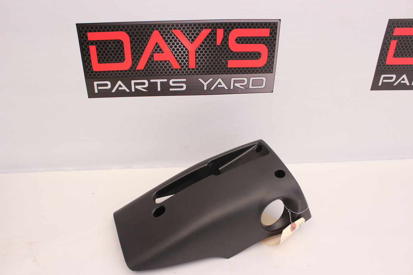 2009 Pontiac G8 GT Lower Steering Column Cover 92191313 OEM - Day's Parts Yard