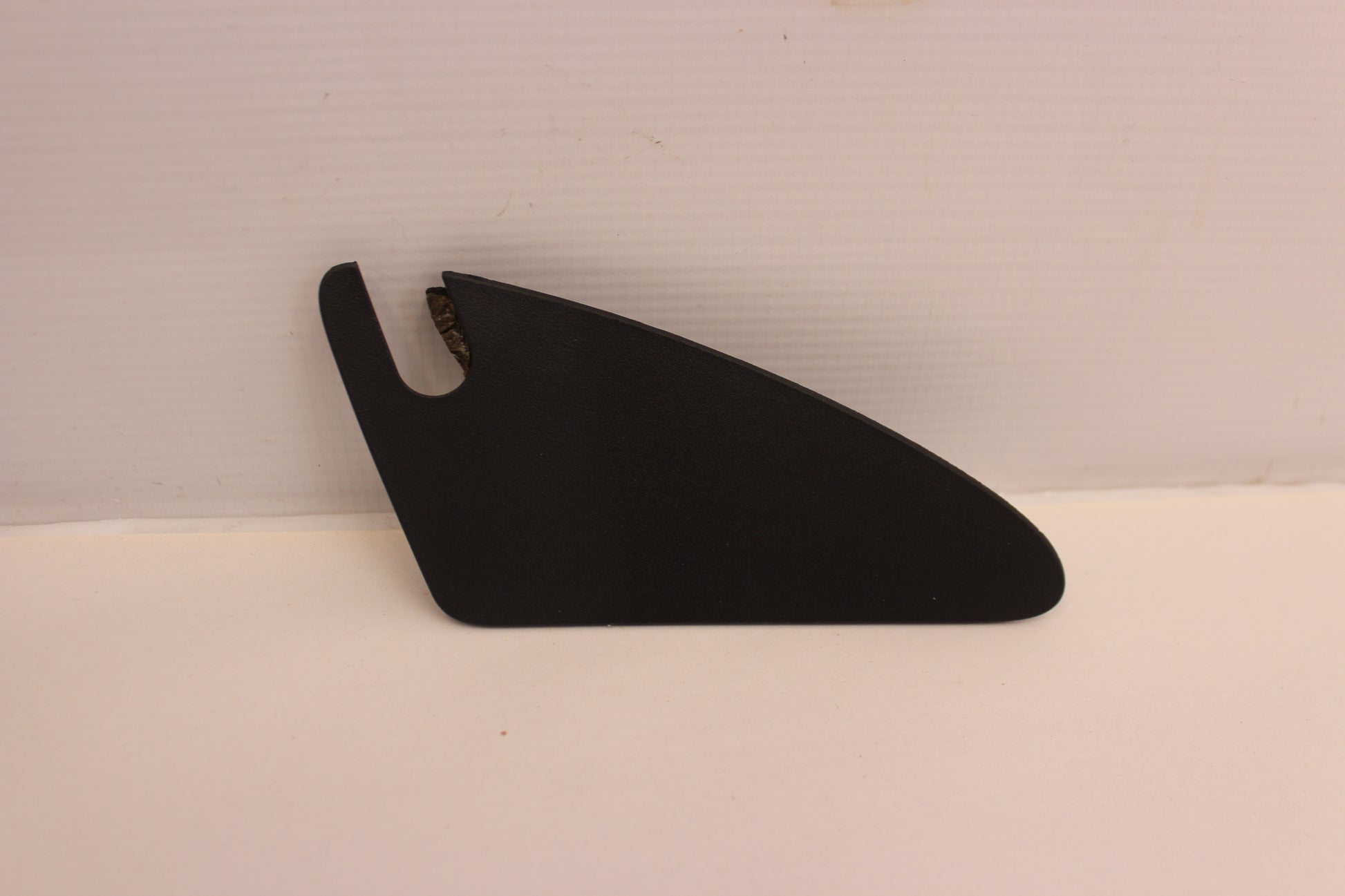 2009 Pontiac G8 GT RH Passenger Interior Mirror Bolt Cover OEM - Day's Parts Yard