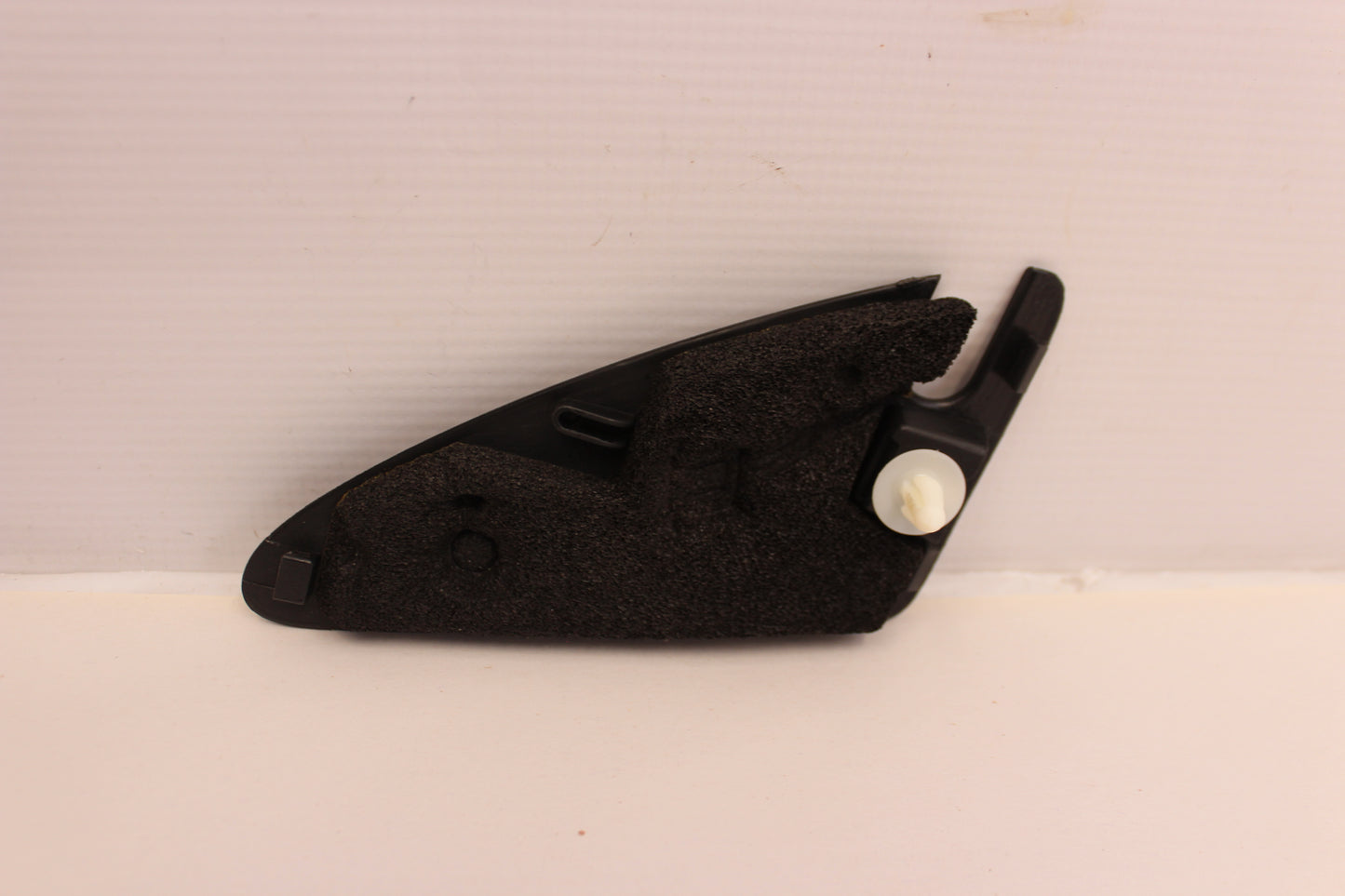 2009 Pontiac G8 GT RH Passenger Interior Mirror Bolt Cover OEM - Day's Parts Yard