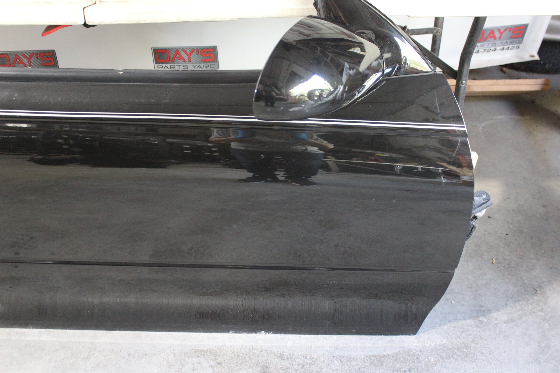 2006 Pontiac GTO RH Passenger Front Door OEM - Day's Parts Yard