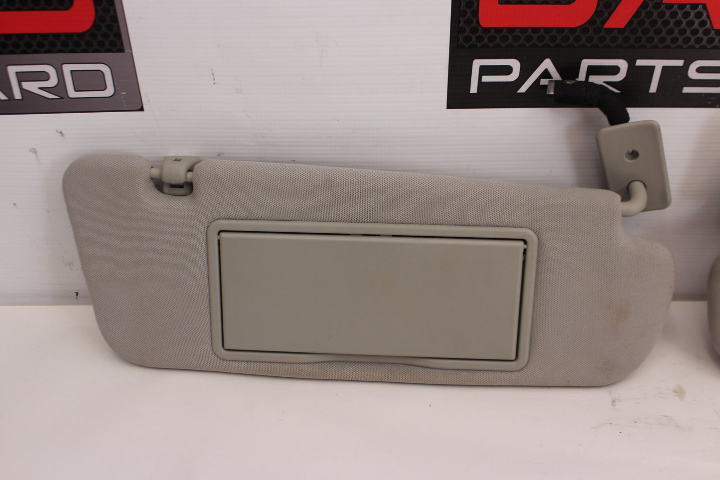 2014 Chevy SS Sedan RH & LH Sun Visor Sunvisor w/ Clips OEM - Day's Parts Yard