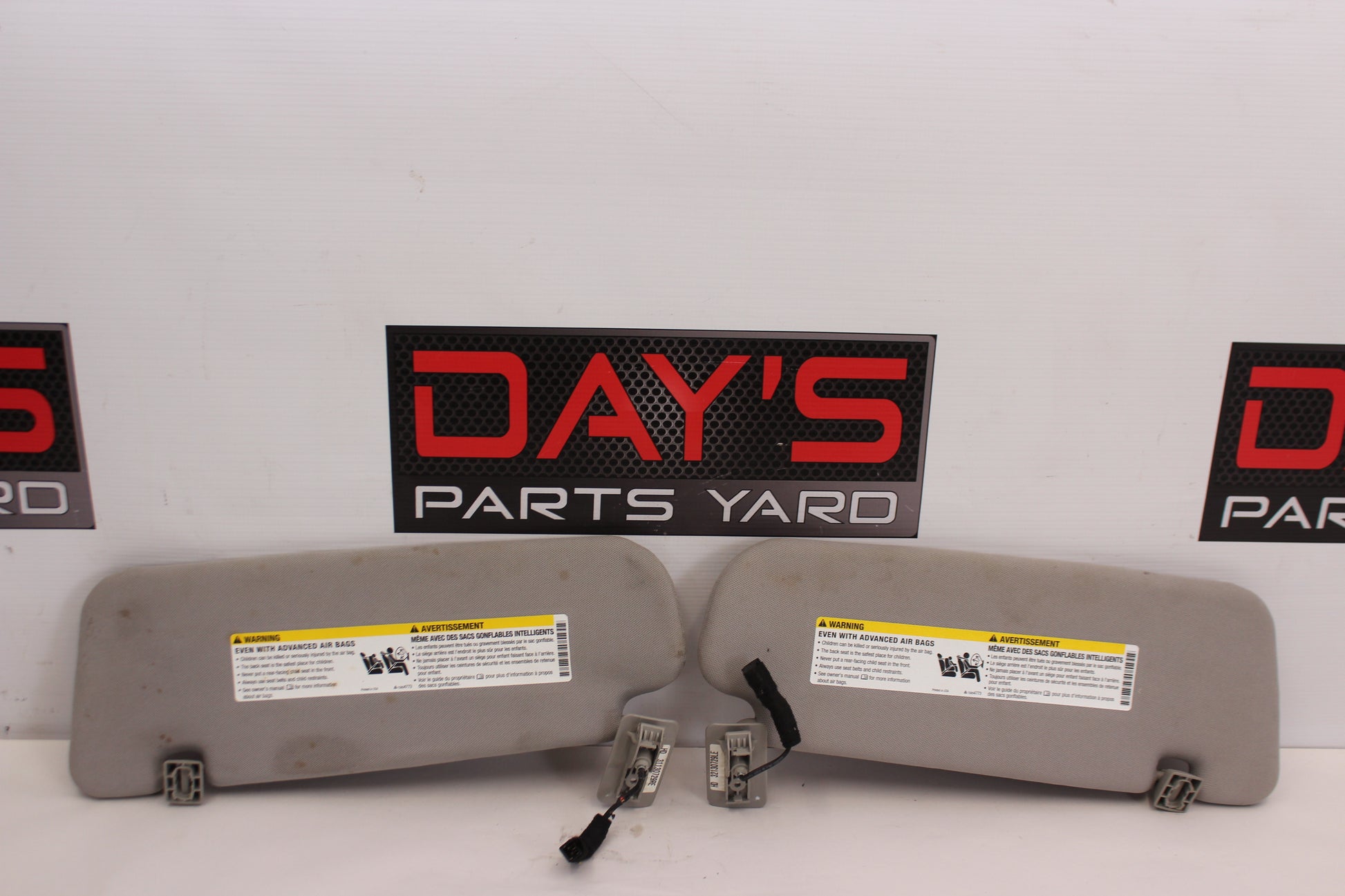 2014 Chevy SS Sedan RH & LH Sun Visor Sunvisor w/ Clips OEM - Day's Parts Yard