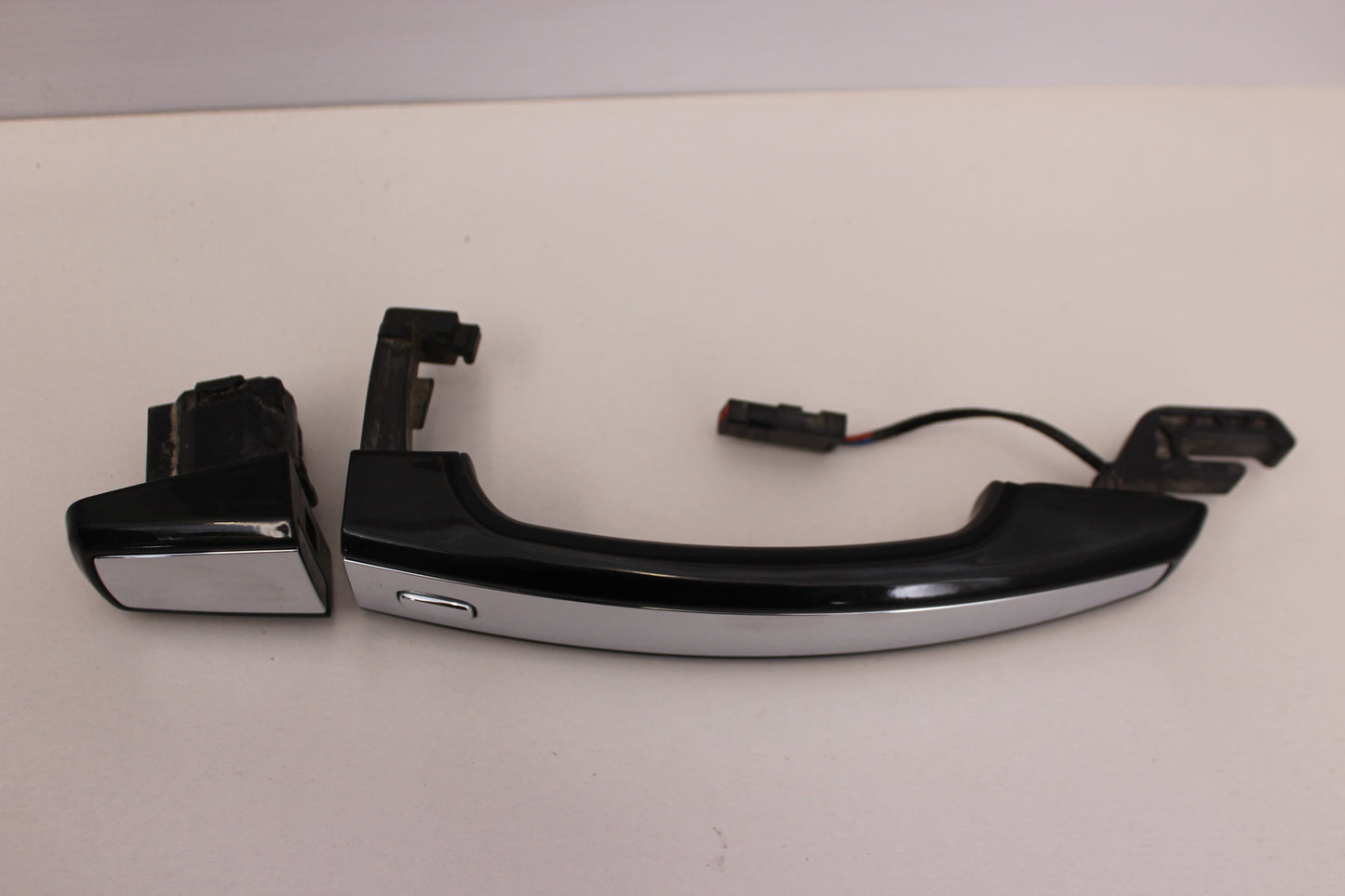 2014 Chevy SS Sedan Rear RH Passenger Exterior Door Handle Black / Chrome OEM