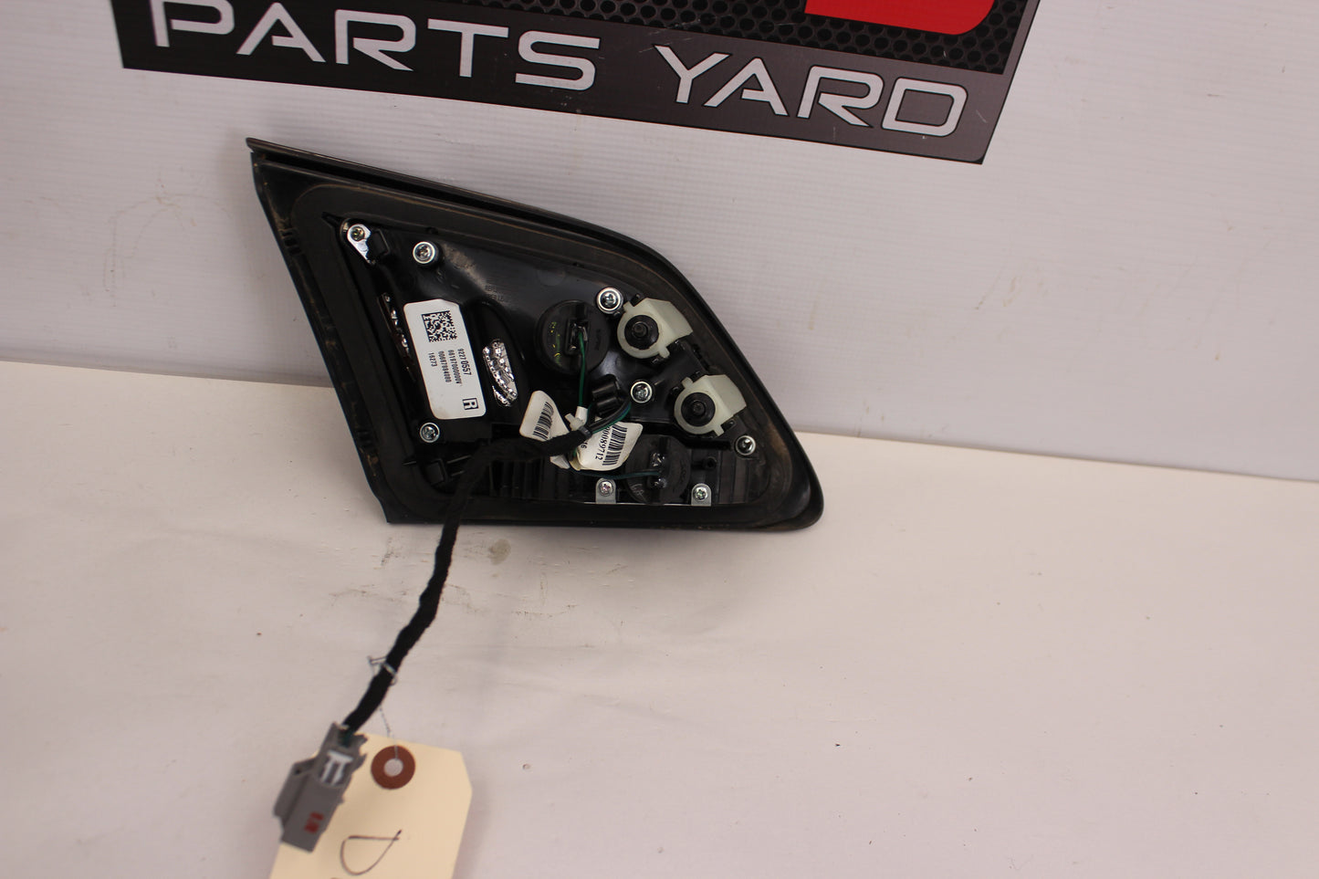 2017 Chevy SS Sedan RH Passenger Inner Tail Light 92270557 OEM - Day's Parts Yard