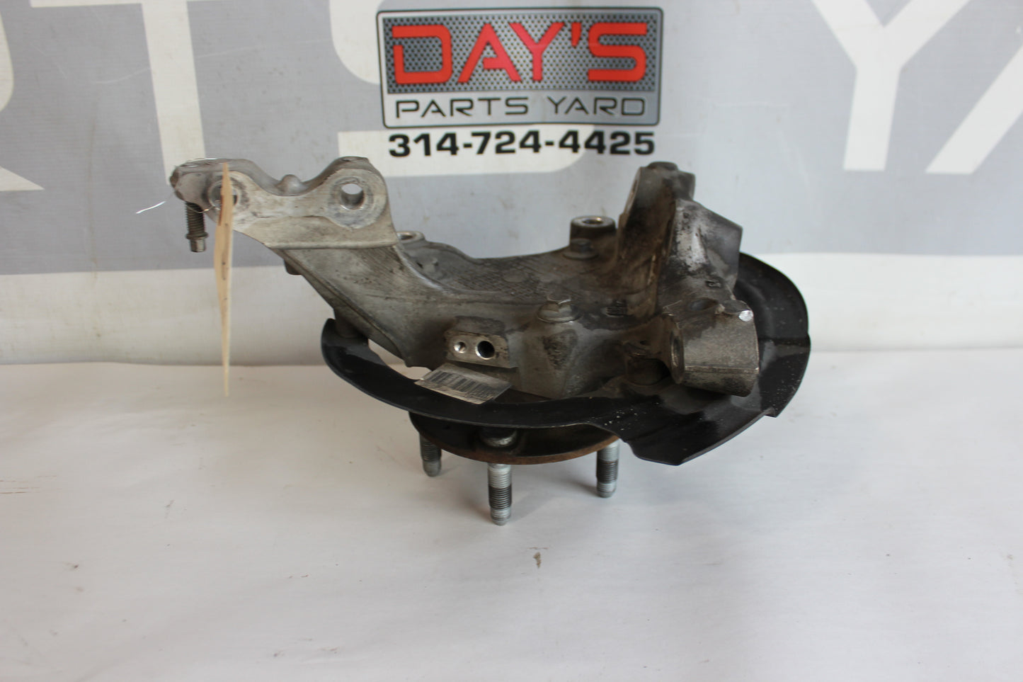 2015 Chevy SS Sedan Front LH Driver Hub Spindle Assembly OEM