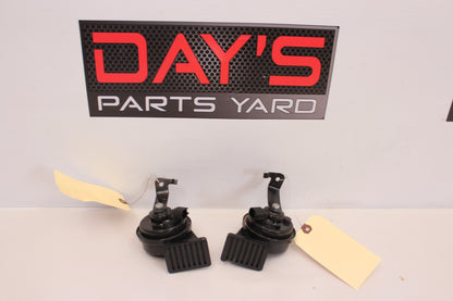 2018 Chevy Camaro ZL1 1LE RH & LH Horns OEM - Day's Parts Yard