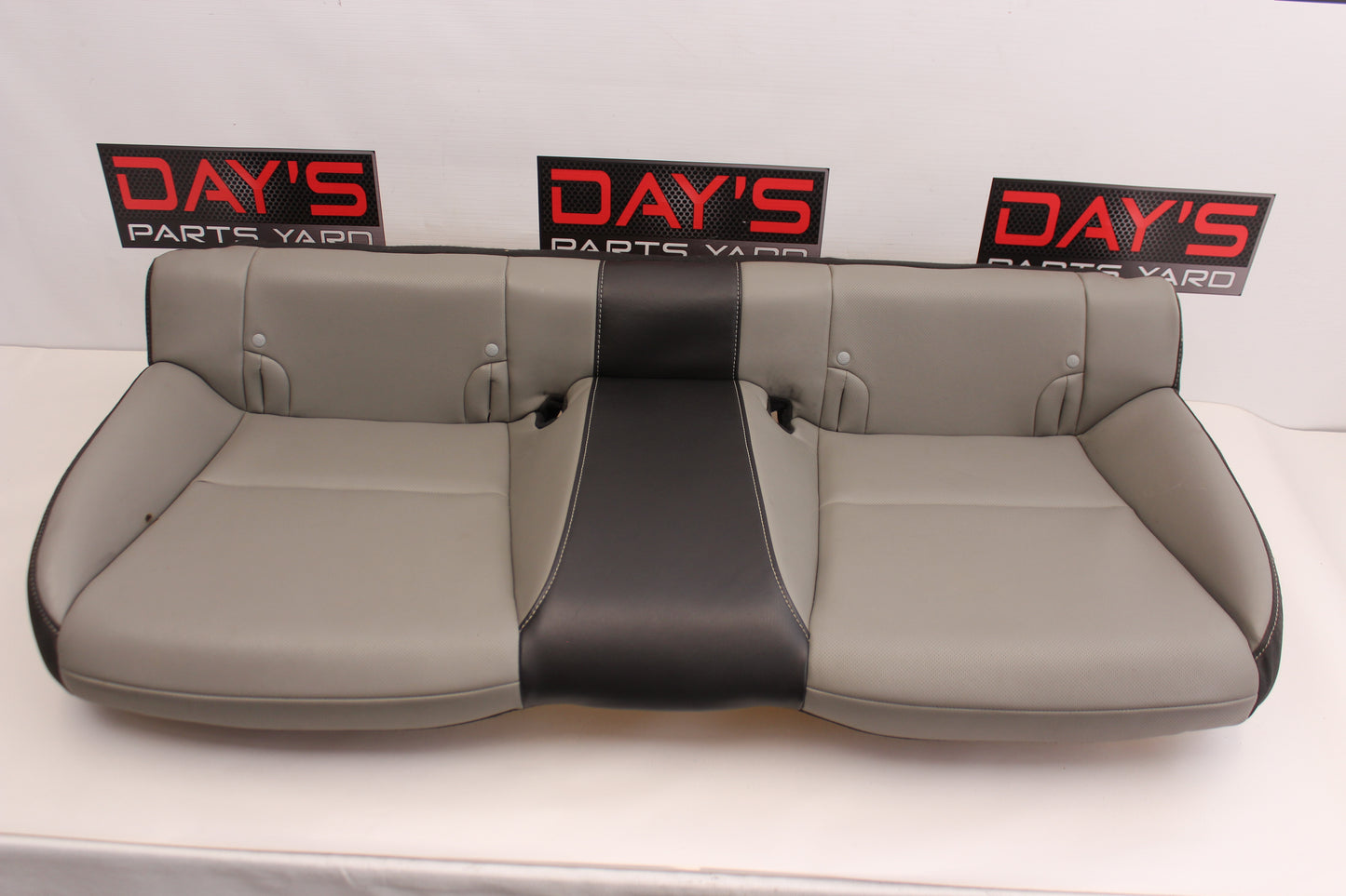 2011 Chevy Camaro SS Rear Back Seat Titanium Leather Seats Seat OEM