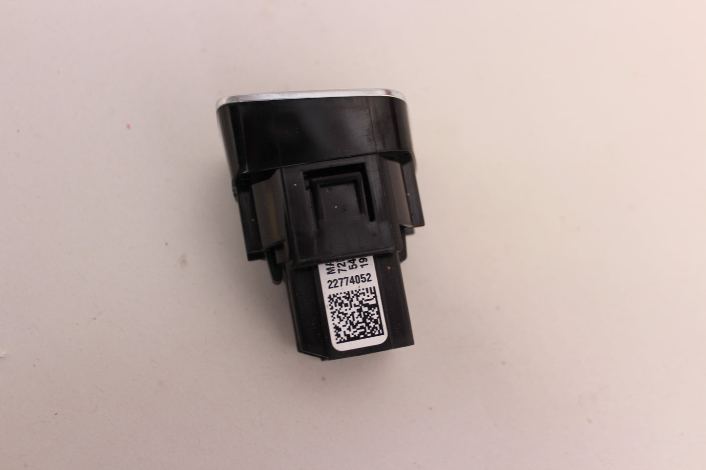 2020 Chevy Camaro SS 1LE Engine Start Button 22774052 OEM