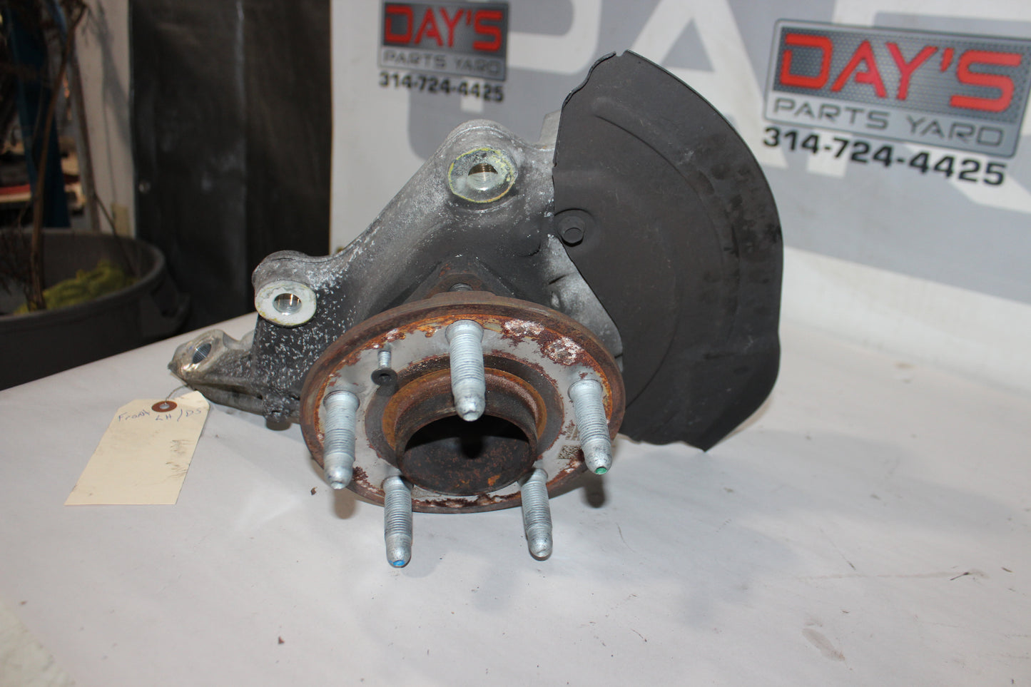 2020 Chevrolet Camaro 1LE Front LH Driver Spindle Hub Knuckle 94169866 OEM