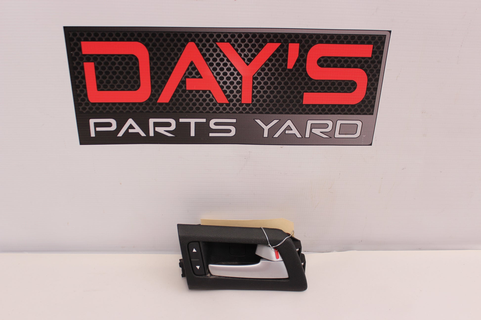 2009 Pontiac G8 GT Rear RH Driver Interior Door Handle OEM - Day's Parts Yard