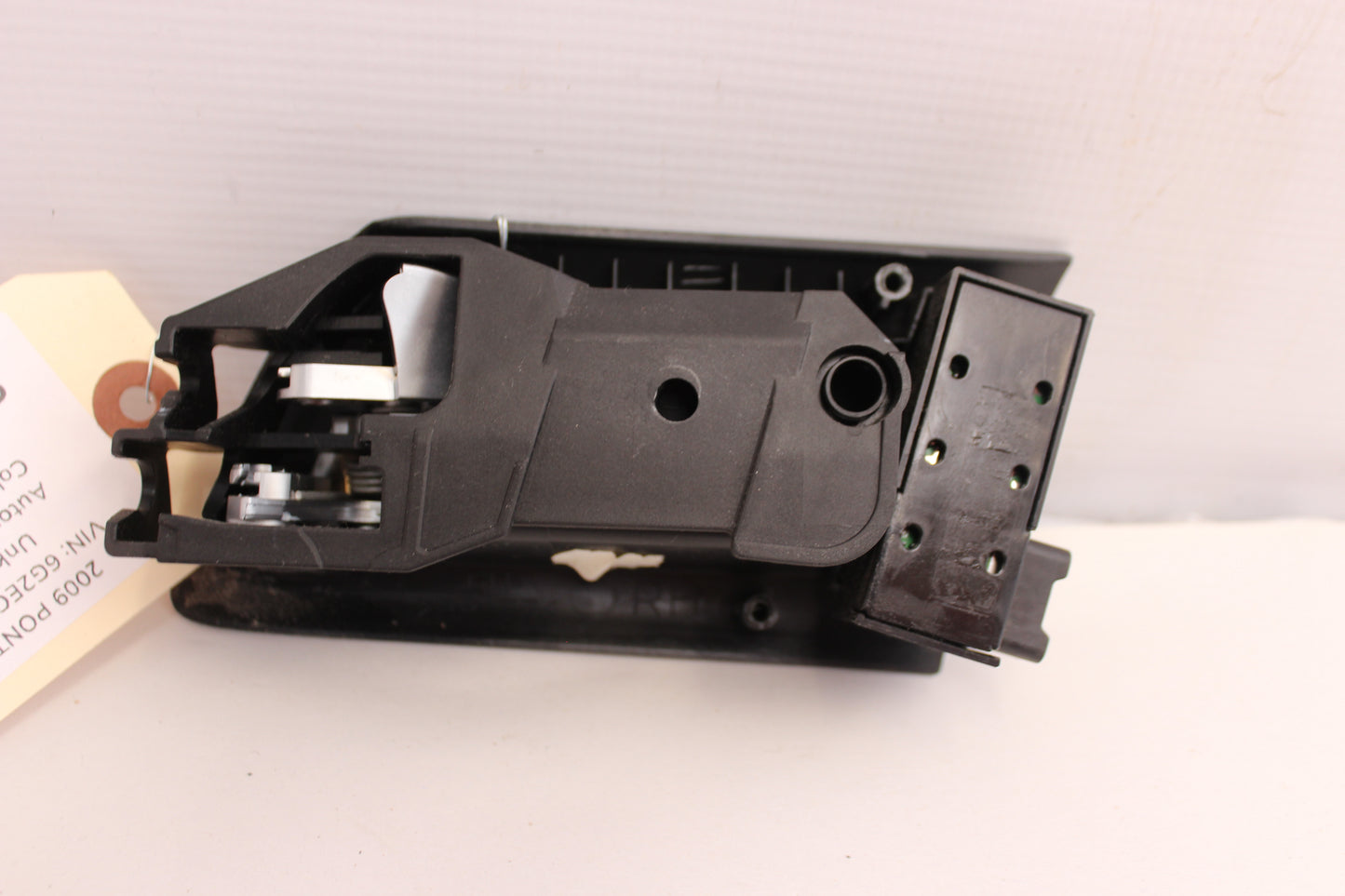 2009 Pontiac G8 GT Rear RH Driver Interior Door Handle OEM - Day's Parts Yard